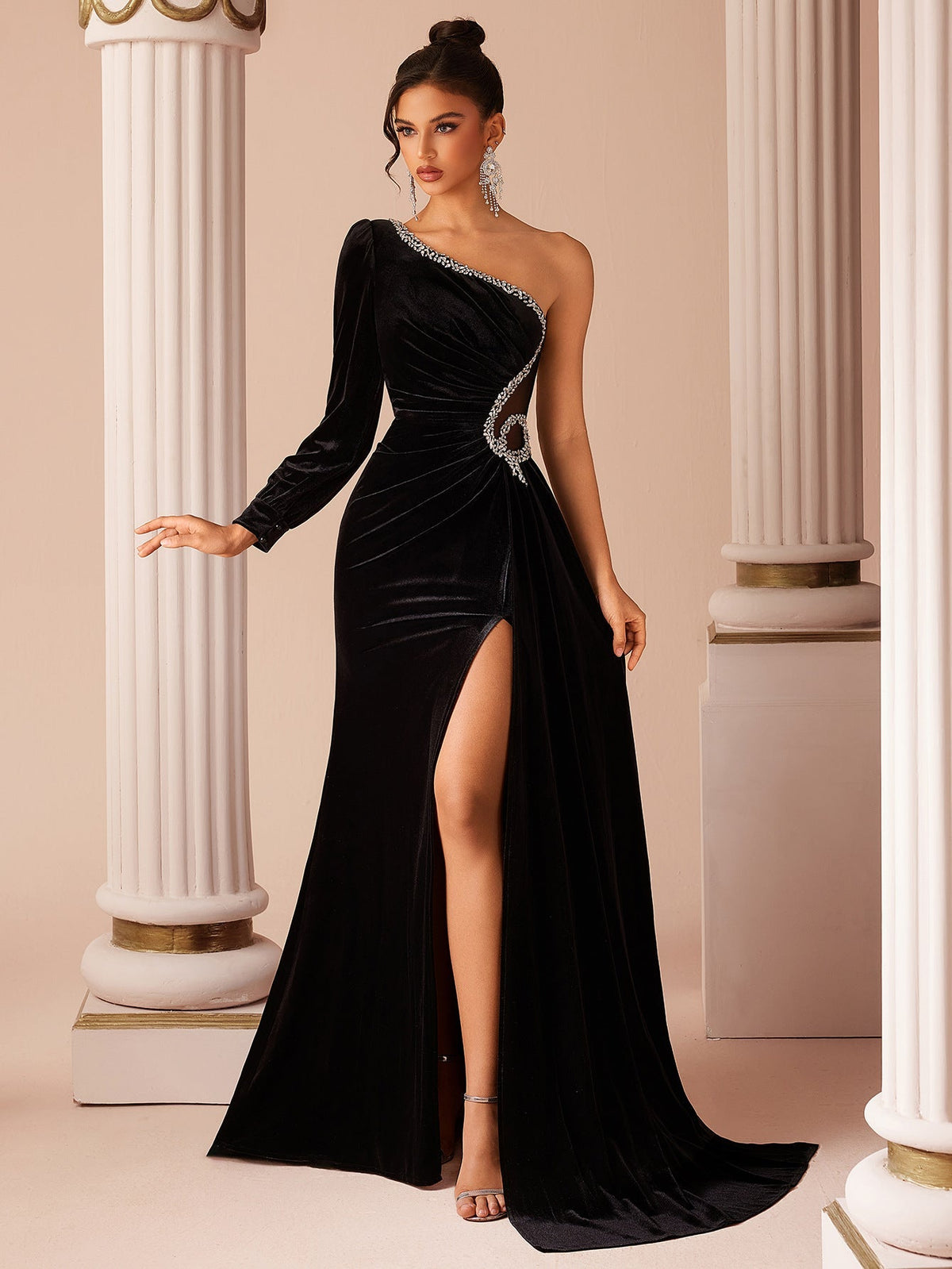 Light Luxury Lady off Shoulder Rhinestone Velvet Evening Dress Solid Color Waist Tight Fishtail Split Trailing Annual Meeting Dinner Dress DestGlow