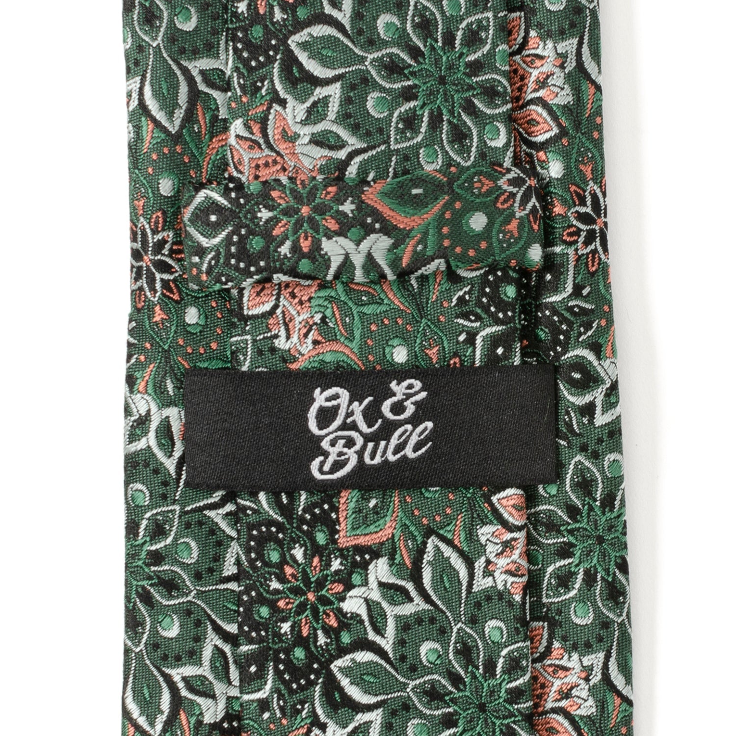Kaleido Floral Coral Accented Men&