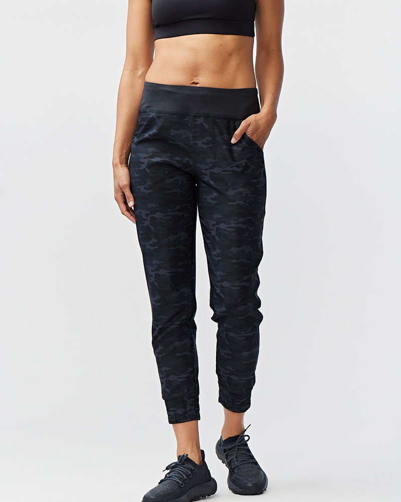 Excel Jogger 7/8 Length 28" Pant by Goal Five