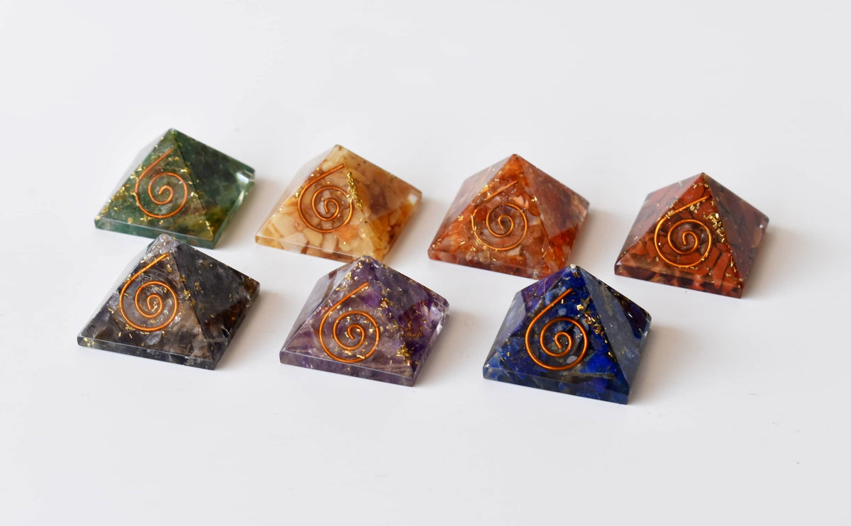 Chakra Crystals Orgone Pyramids Set, Wooden Grid Plate, Selenite Log DestGlow
