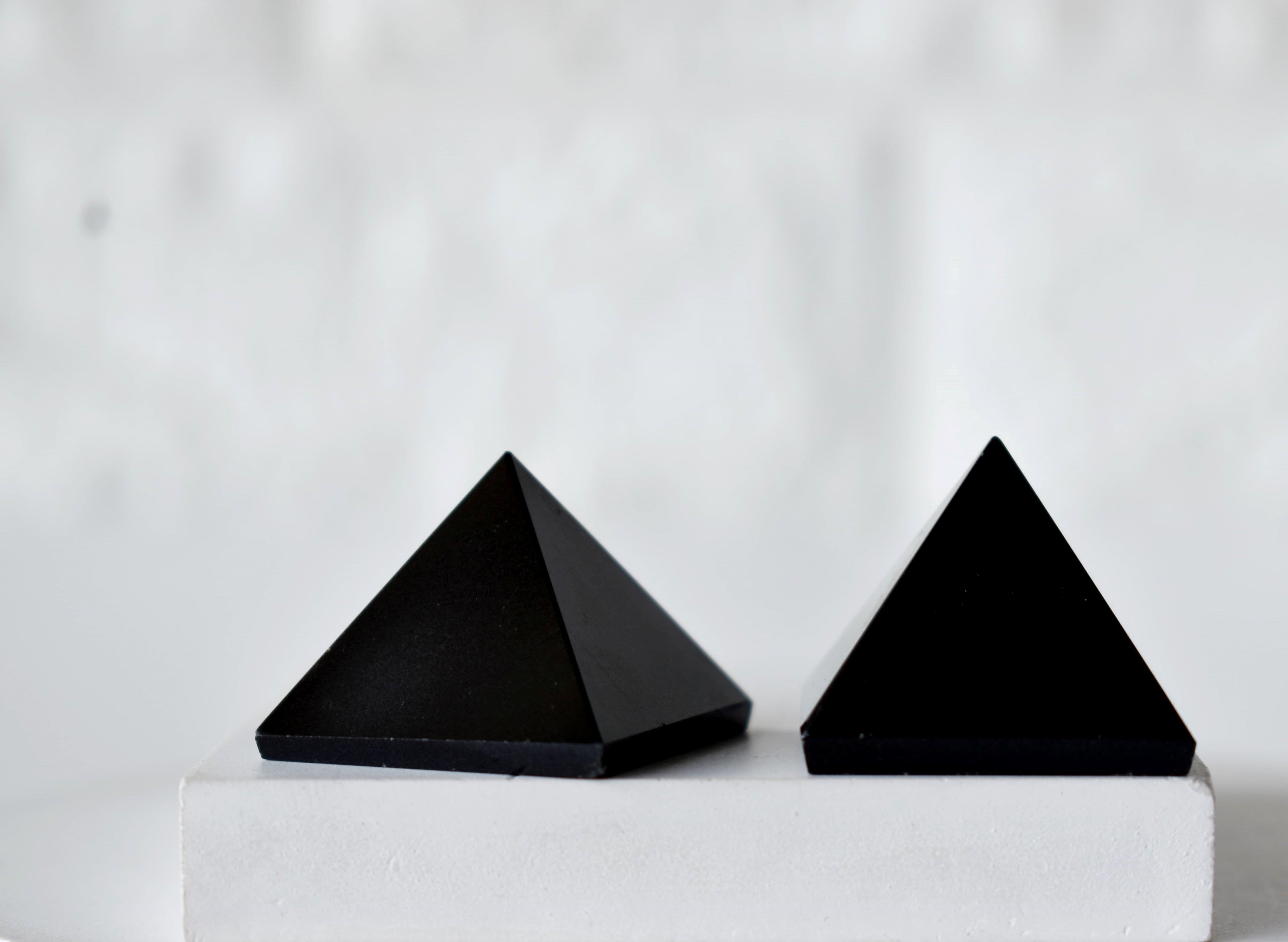 Black Tourmaline Pyramids (Promote Courage and Self-Confidence)