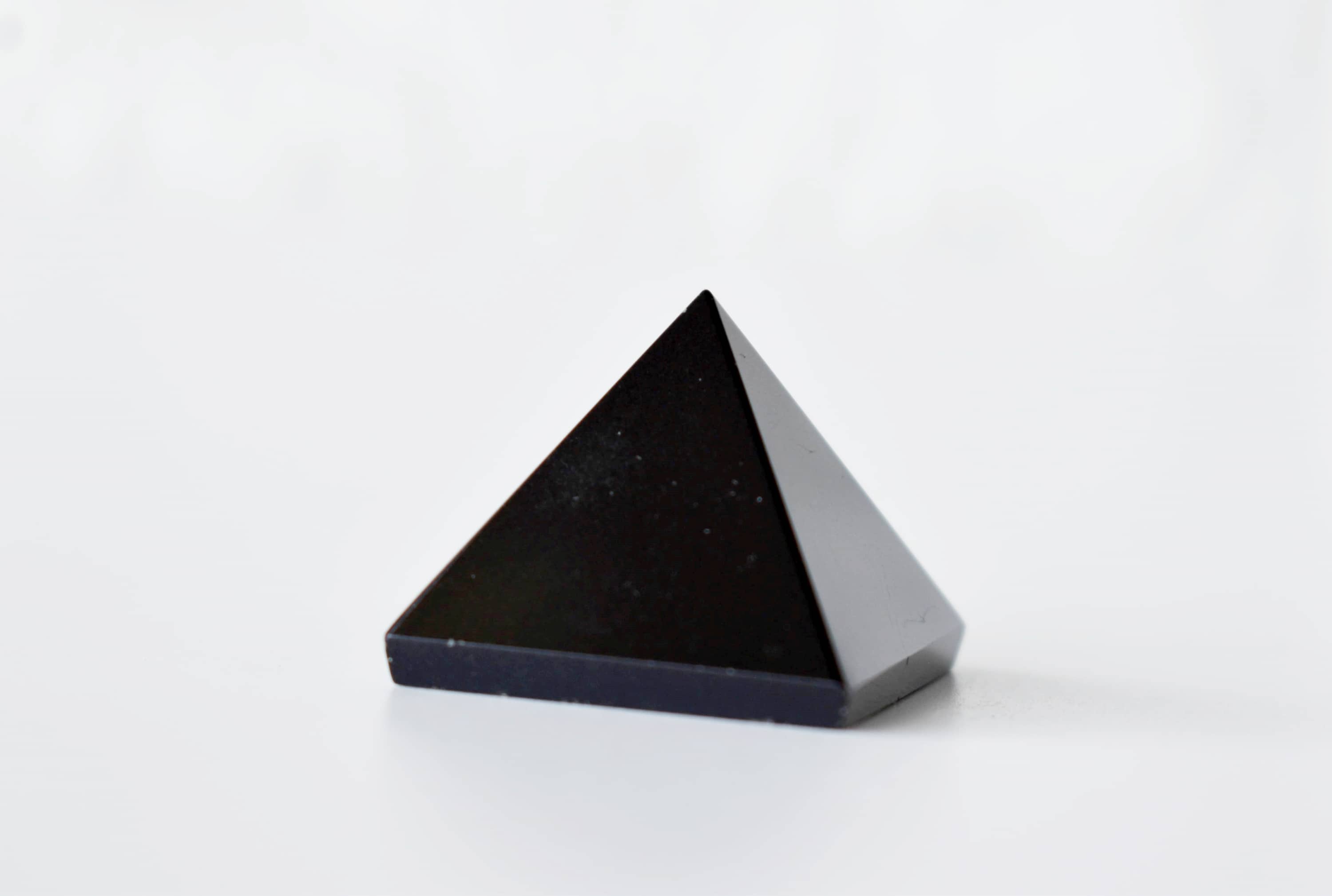 Black Tourmaline Pyramids (Promote Courage and Self-Confidence)