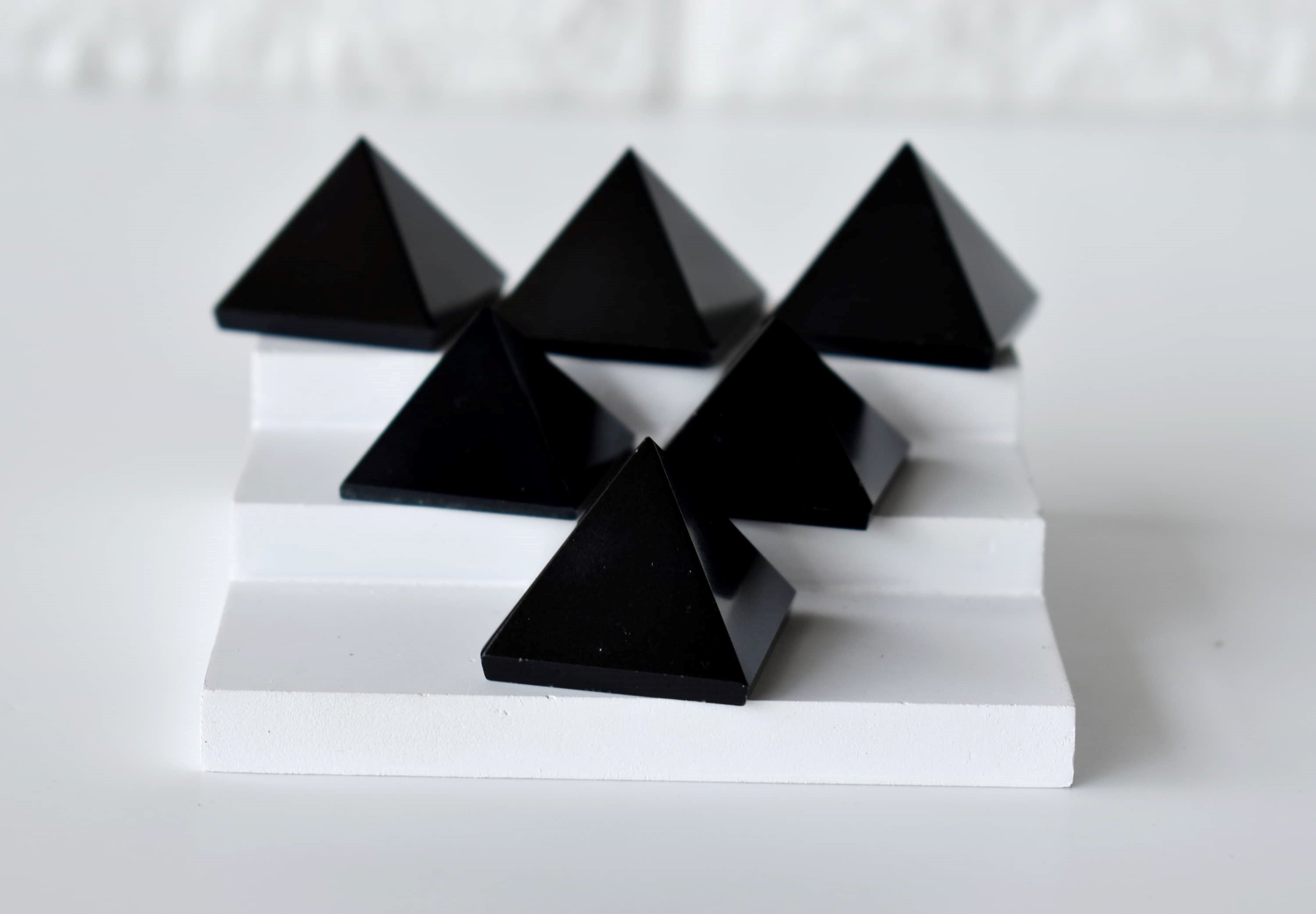 Black Tourmaline Pyramids (Promote Courage and Self-Confidence)