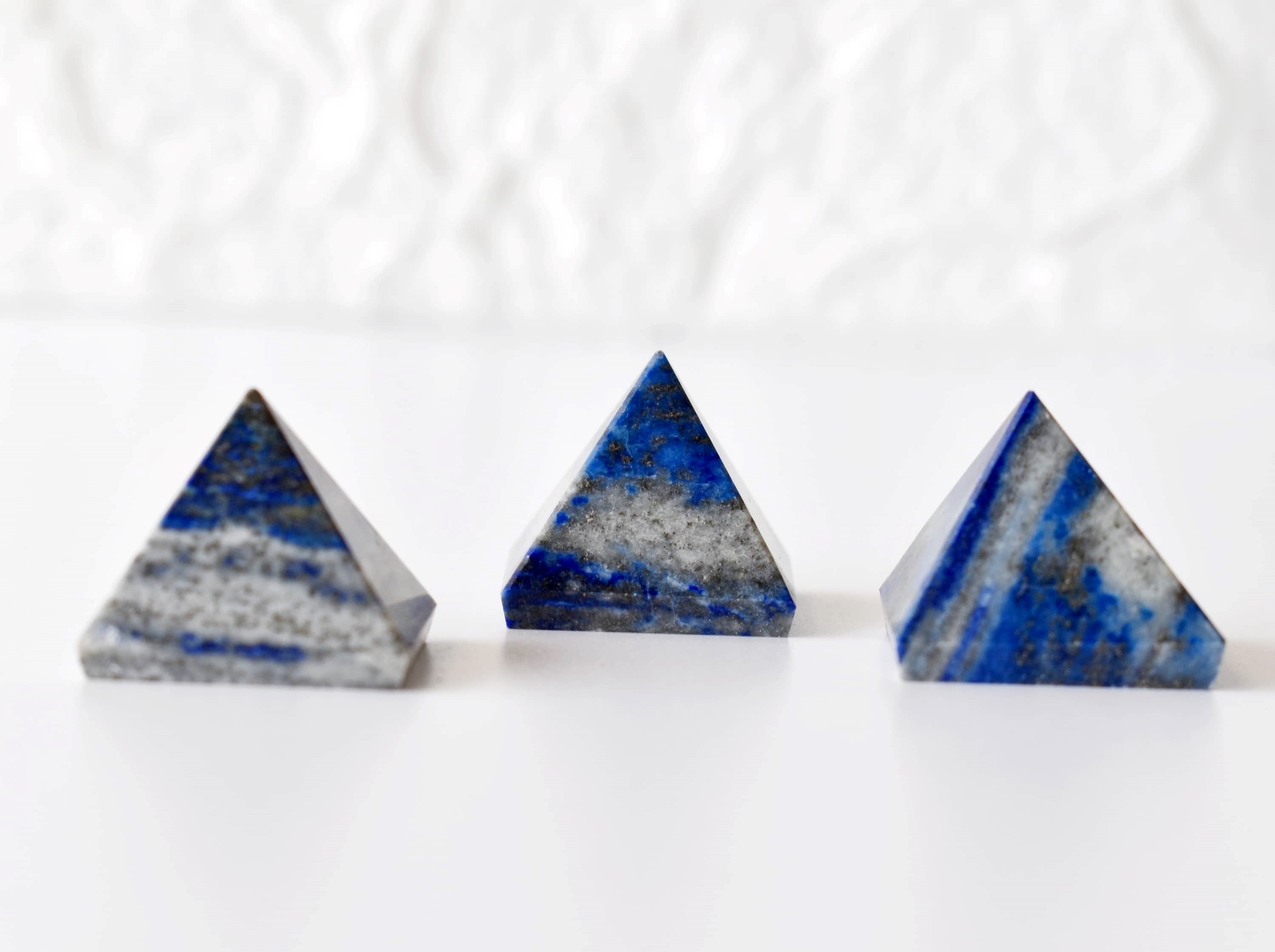 Lapis Lazuli Pyramids (Stimulate Psychic Abilities and Inner Vision) DestGlow