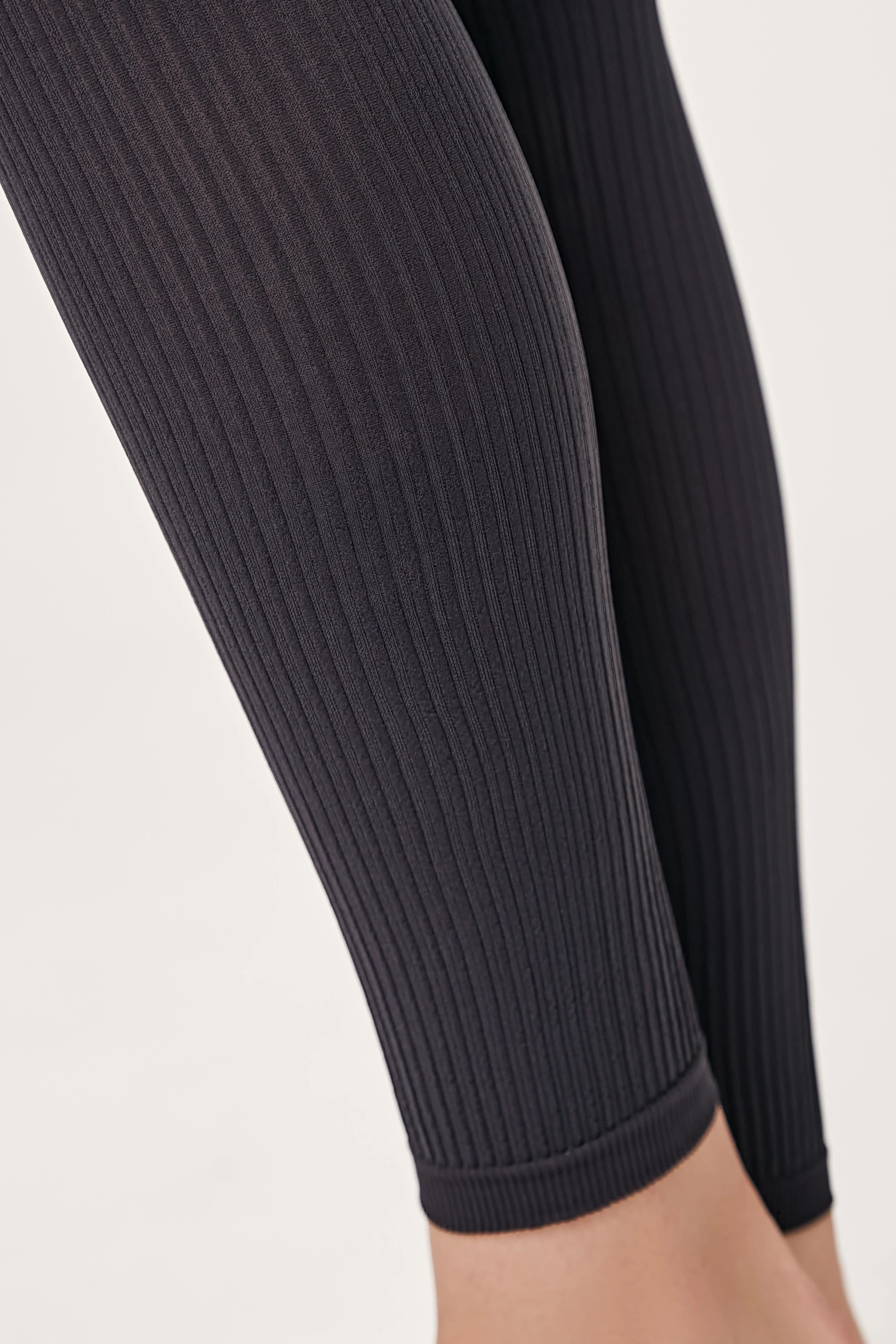 Fantasy Leggings Conte Casual 100 Den - Matte Finish by TheRanok.com