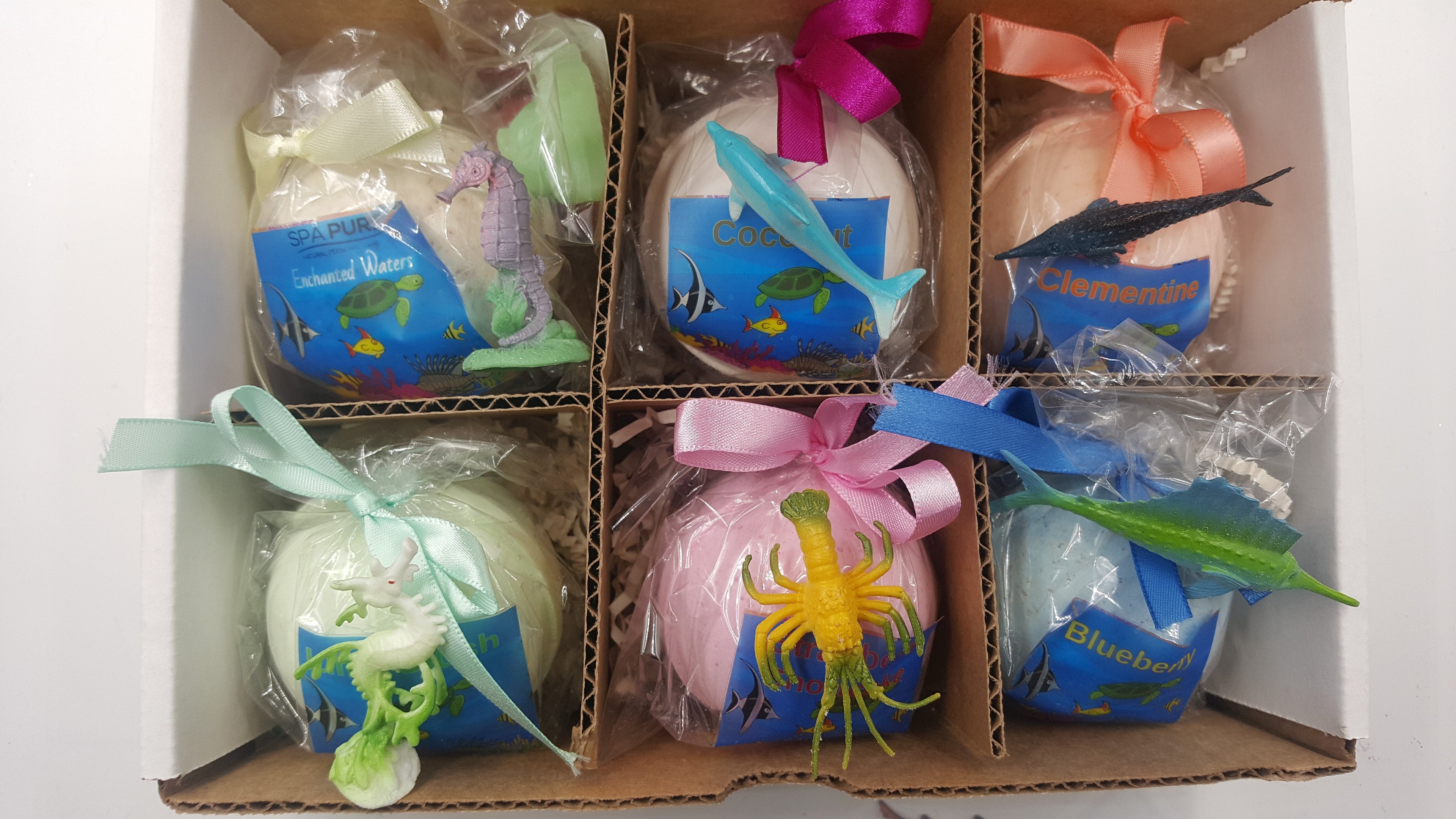 GIFT Set with SEA CREATURES - Bath Bombs with toys inside - 6 Large 5 oz, colorful, moisturizing by Spa Pure