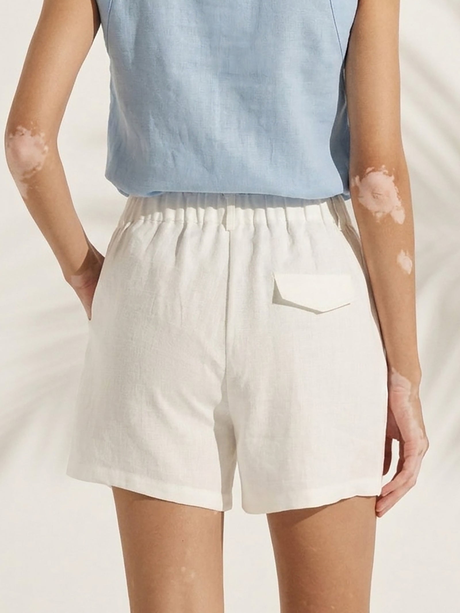 100% Linen Pleated Linen Shorts ELLEN by LINTICO