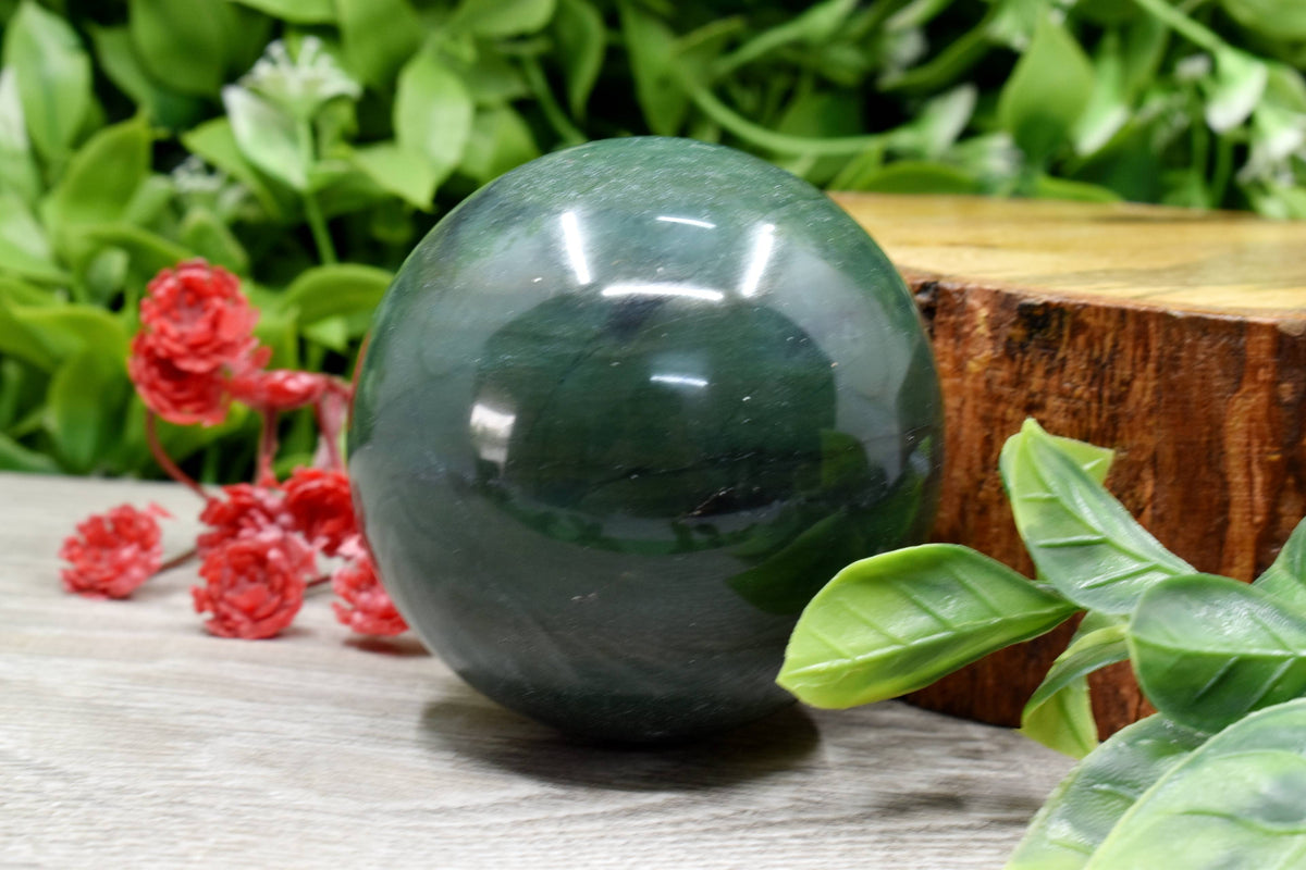 1Pc Green Jade Sphere Crystal Ball Healing Sphere. DestGlow