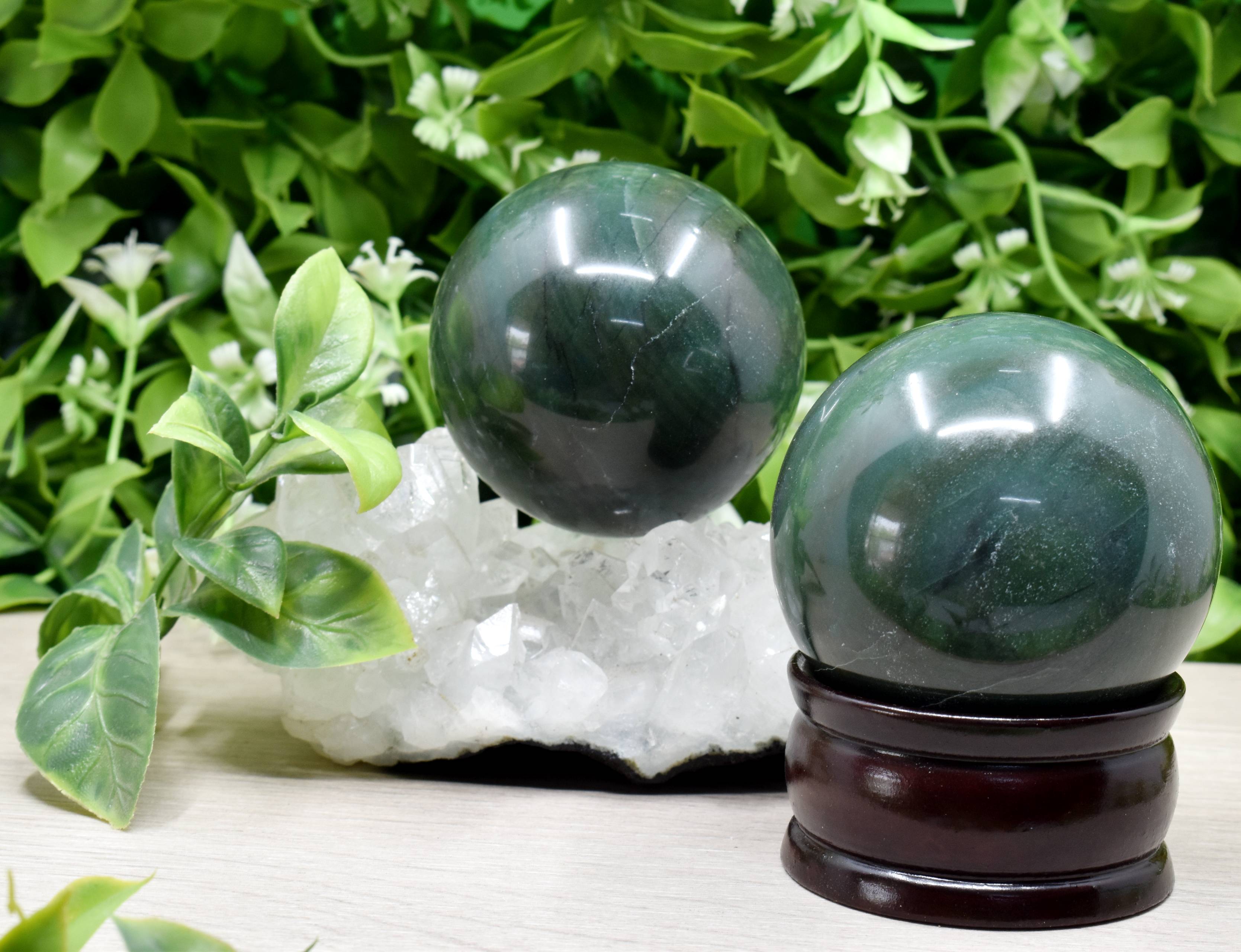1Pc Green Jade Sphere Crystal Ball Healing Sphere. DestGlow