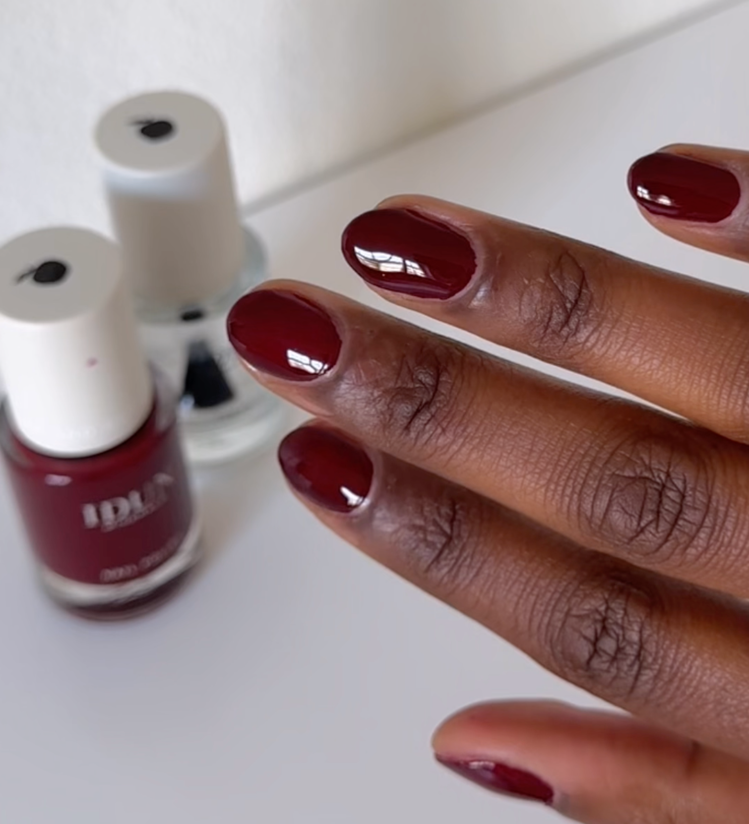 NAIL POLISH DestGlow
