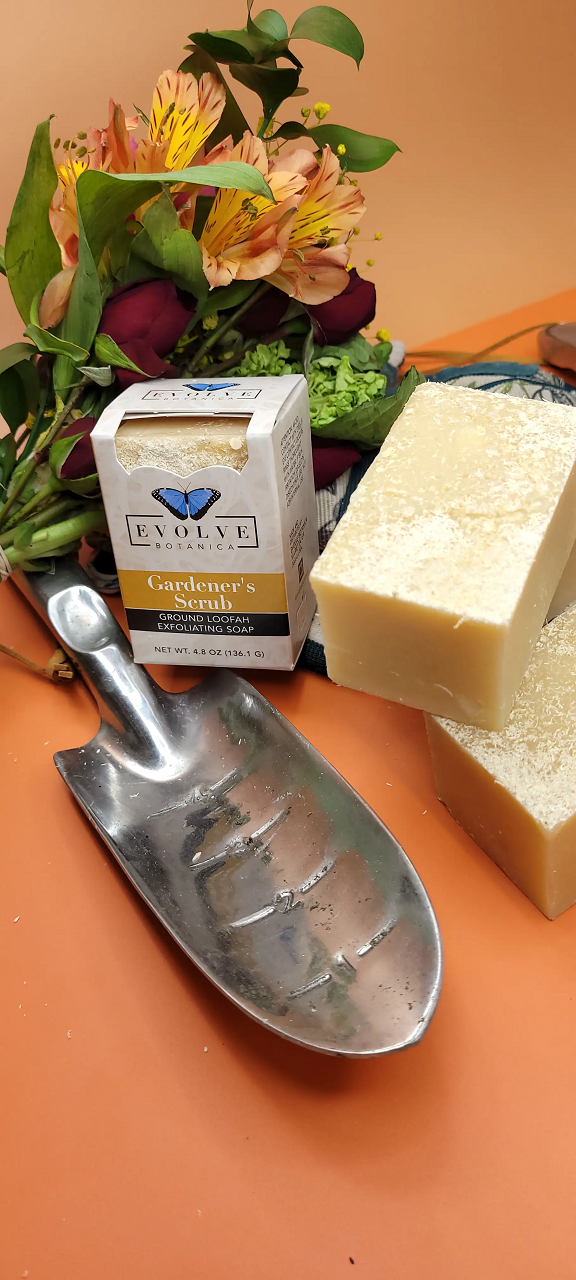 Gardener’s Soap – Exfoliating Hand & Body Soap Citrus & Loofah Scrub