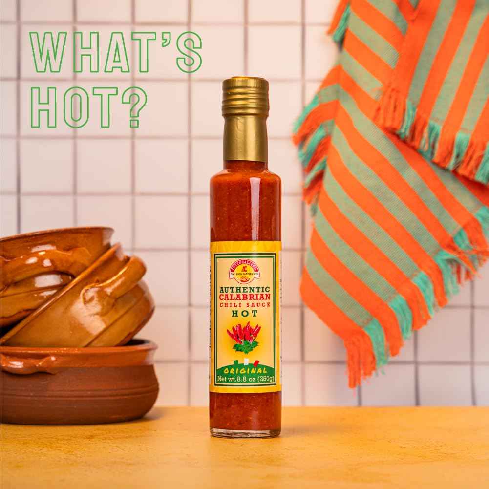 TuttoCalabria Authentic Smooth Calabrian Chili Pepper Sauce, 250ml