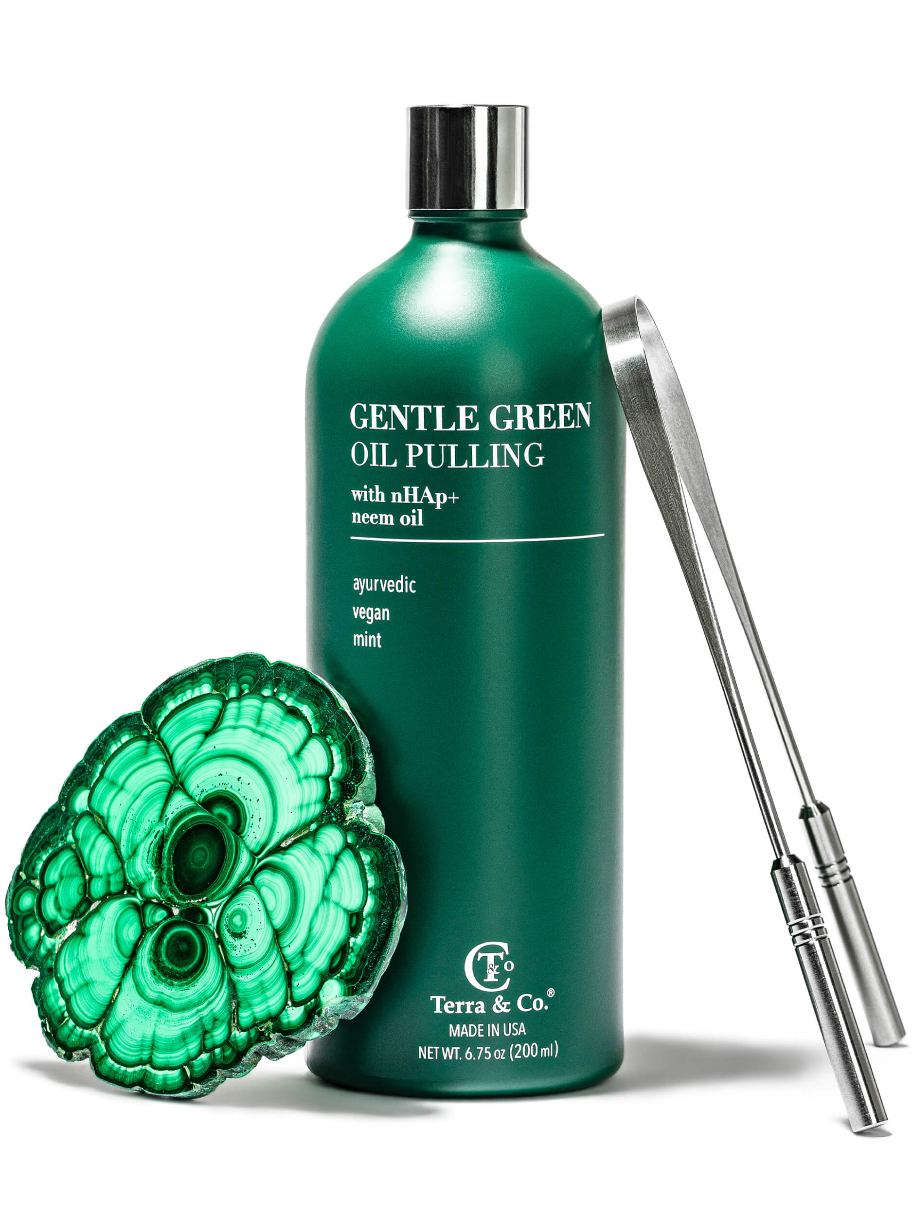 Gentle Green™ Oral Detox Bundle – Stainless Steel Tongue Scraper & Ayurvedic Oil Pulling (Fluoride-Free, Enamel Support) by Terra & Co.