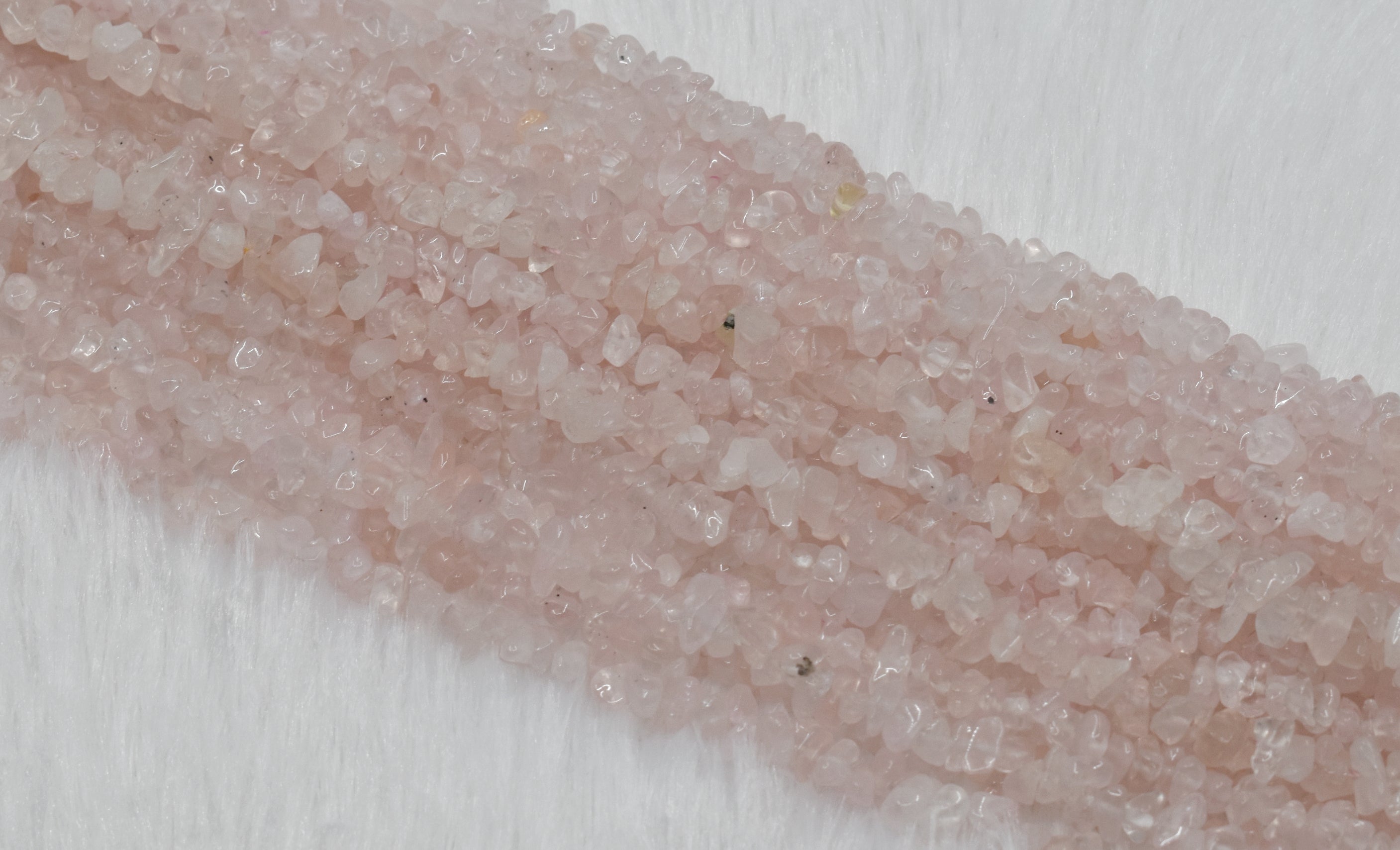 Uncut Raw Rose Quartz Crystal Chip Beads for Necklace (Creativity and Empathy). DestGlow