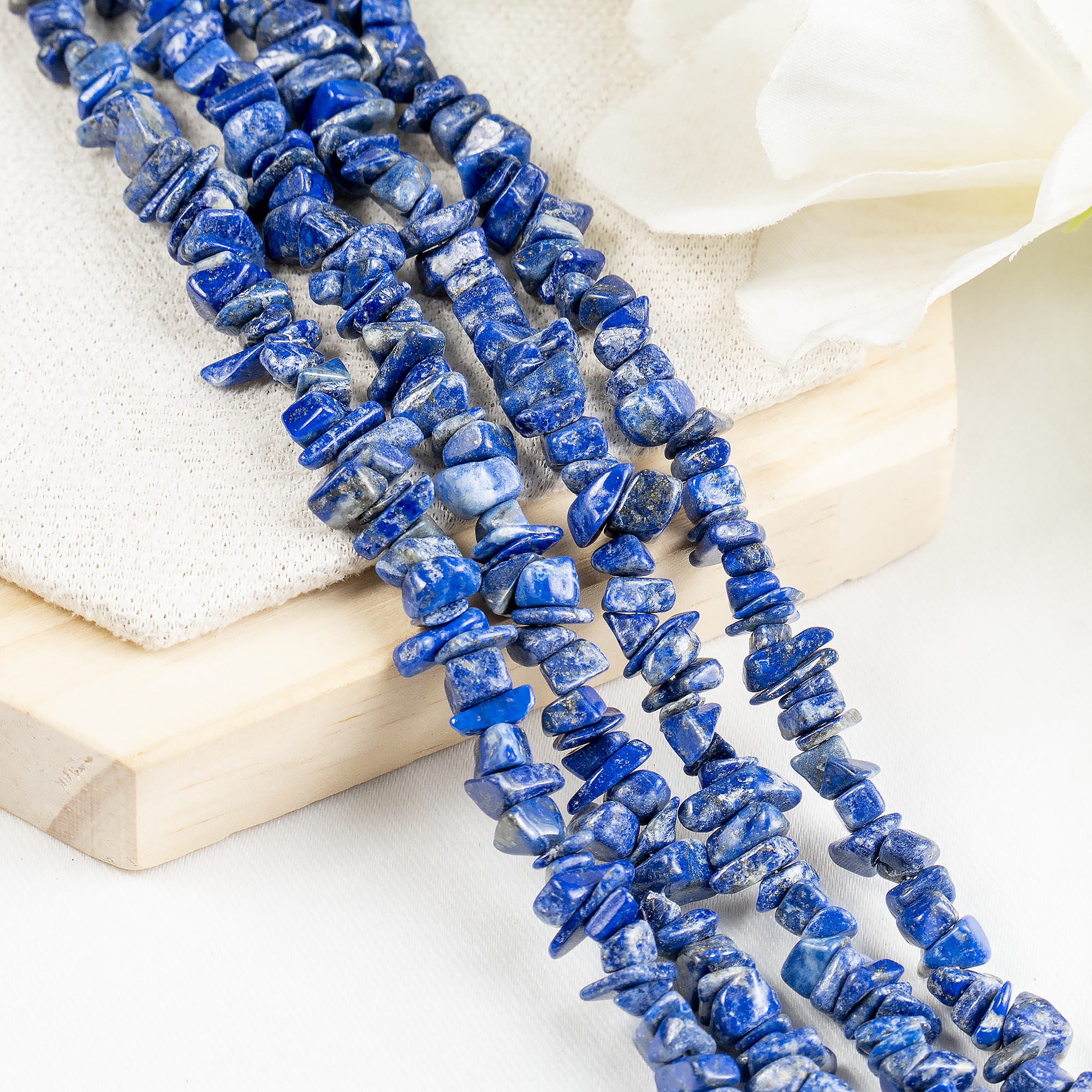 Uncut Raw Lapis Lazuli Crystal Chip Beads for Necklace (Expansion and Insight).
