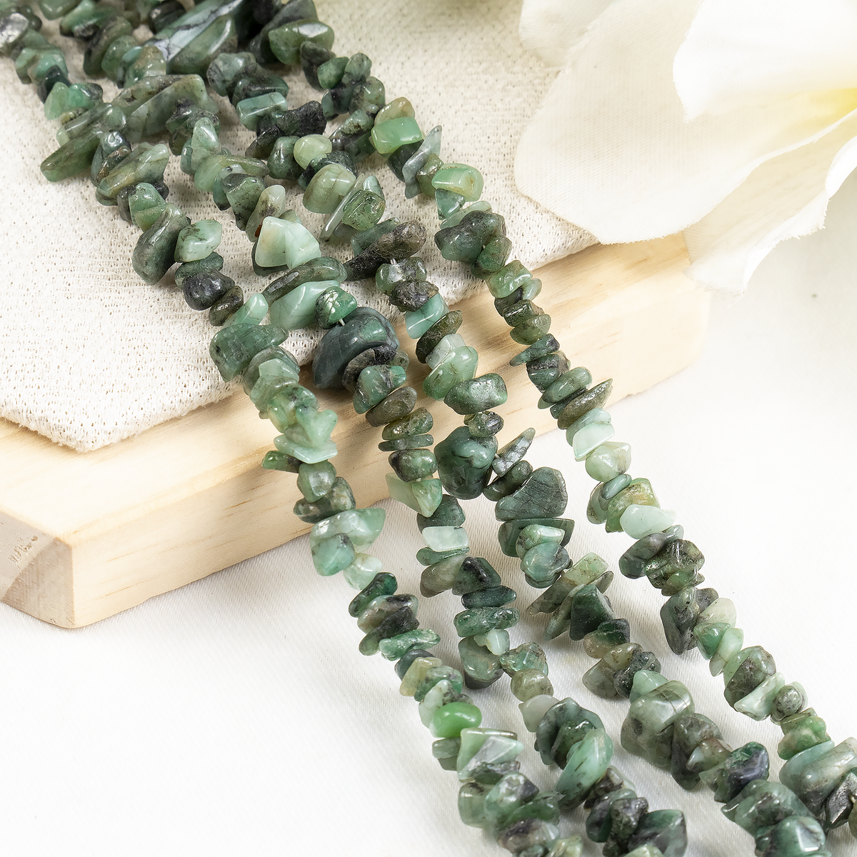Uncut Raw Emerald Crystal Chip Beads for Necklace (Intuition and Power) DestGlow