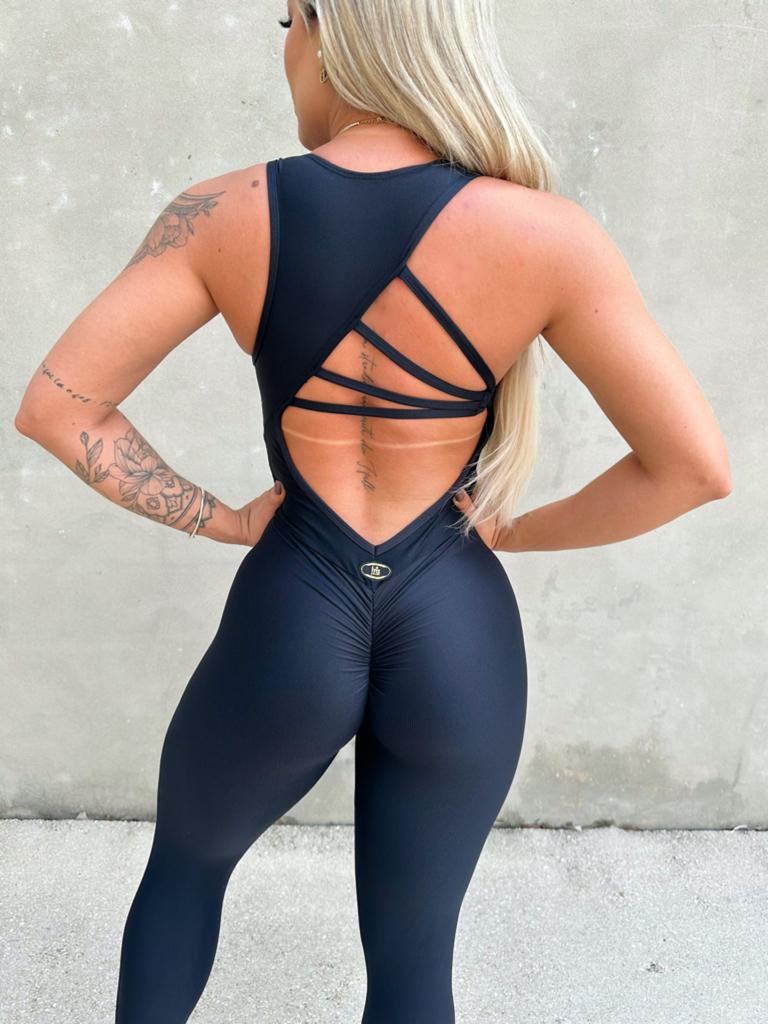 SCRUNCH BOOTY NLACK WAVE SEXY BACK BLACK RINGS JUMPSUIT. N0 RETURN by Iris Fitness Online