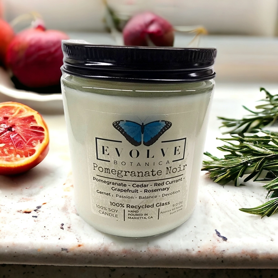 Classic 9oz Jam Jar Crystal Soy Candle - Pomegranate Noir (Garnet)