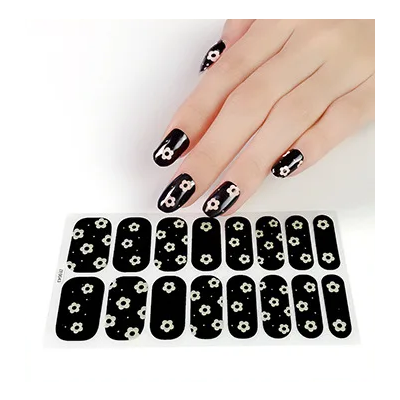 Glow in the Dark Daisy by Candied Nails