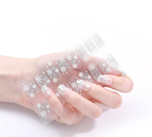The Snowflake Gel Nails by Candied Nails