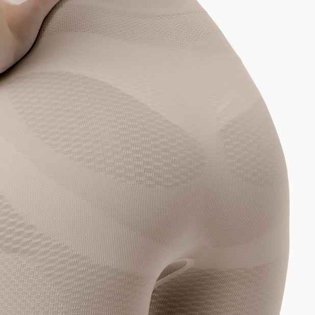 Buttlifting shapewear shorts with anti-cellulite control