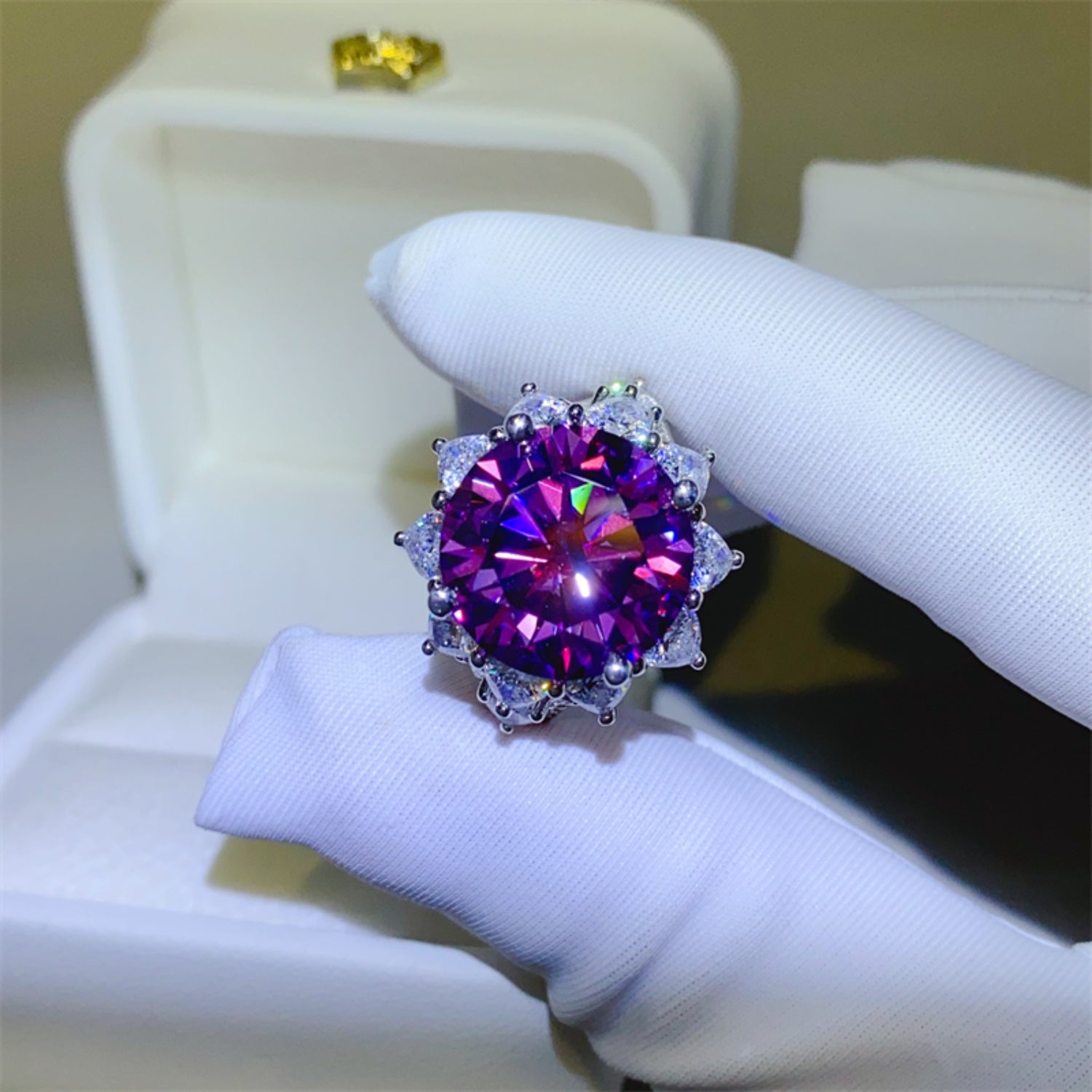 10 Carat Purple Sparkala™ Pure Sterling Silver Flower Shape Ring - DestGlow