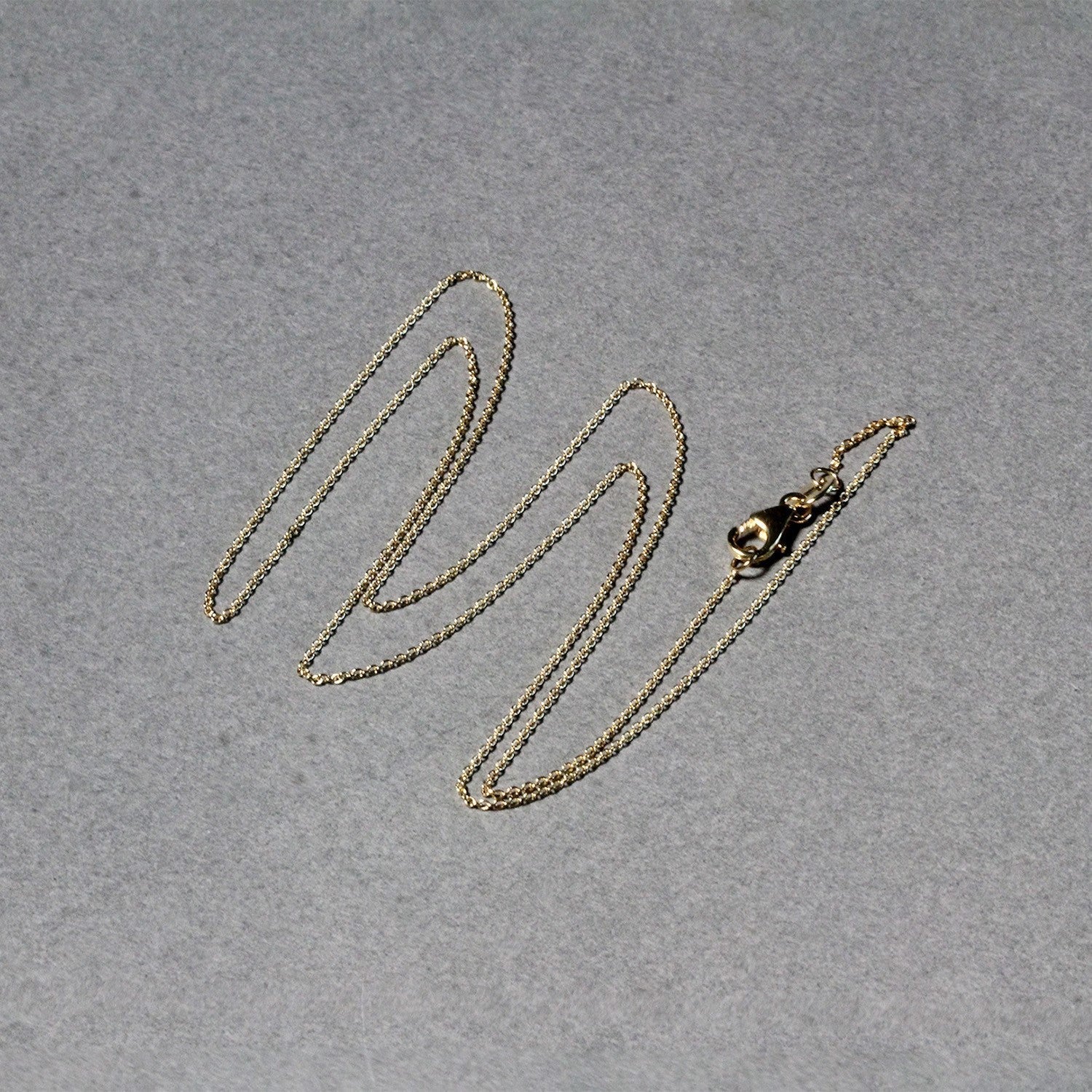 14k Yellow Gold Oval Cable Link Chain 0.6mm DestGlow