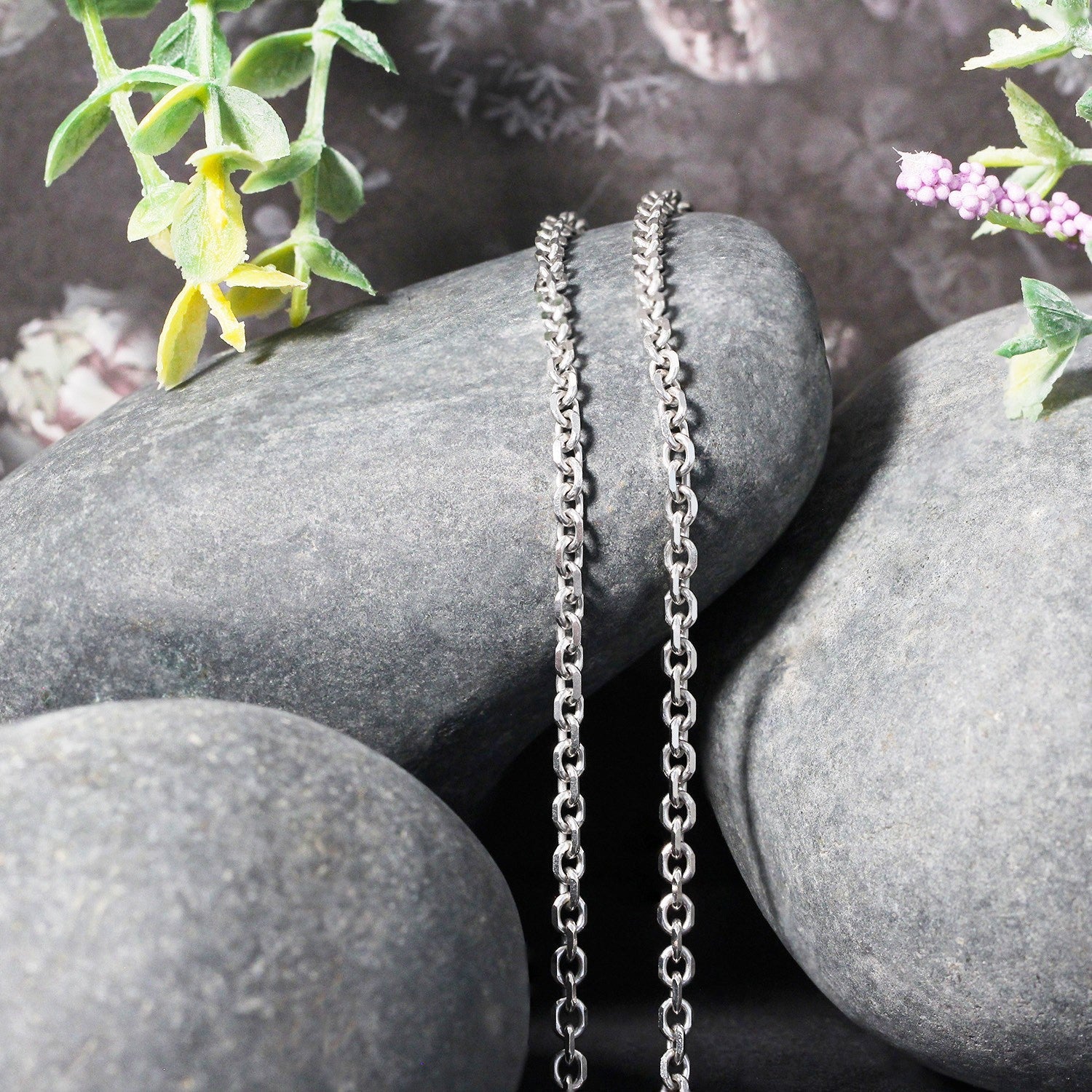 14k White Gold Diamond Cut Cable Link Chain (2.90 mm) by Bids.com