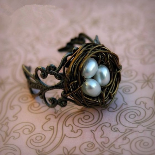 Bird's Nest Ring Old Gold - Vintage Adjustable Nature-Inspired Ring