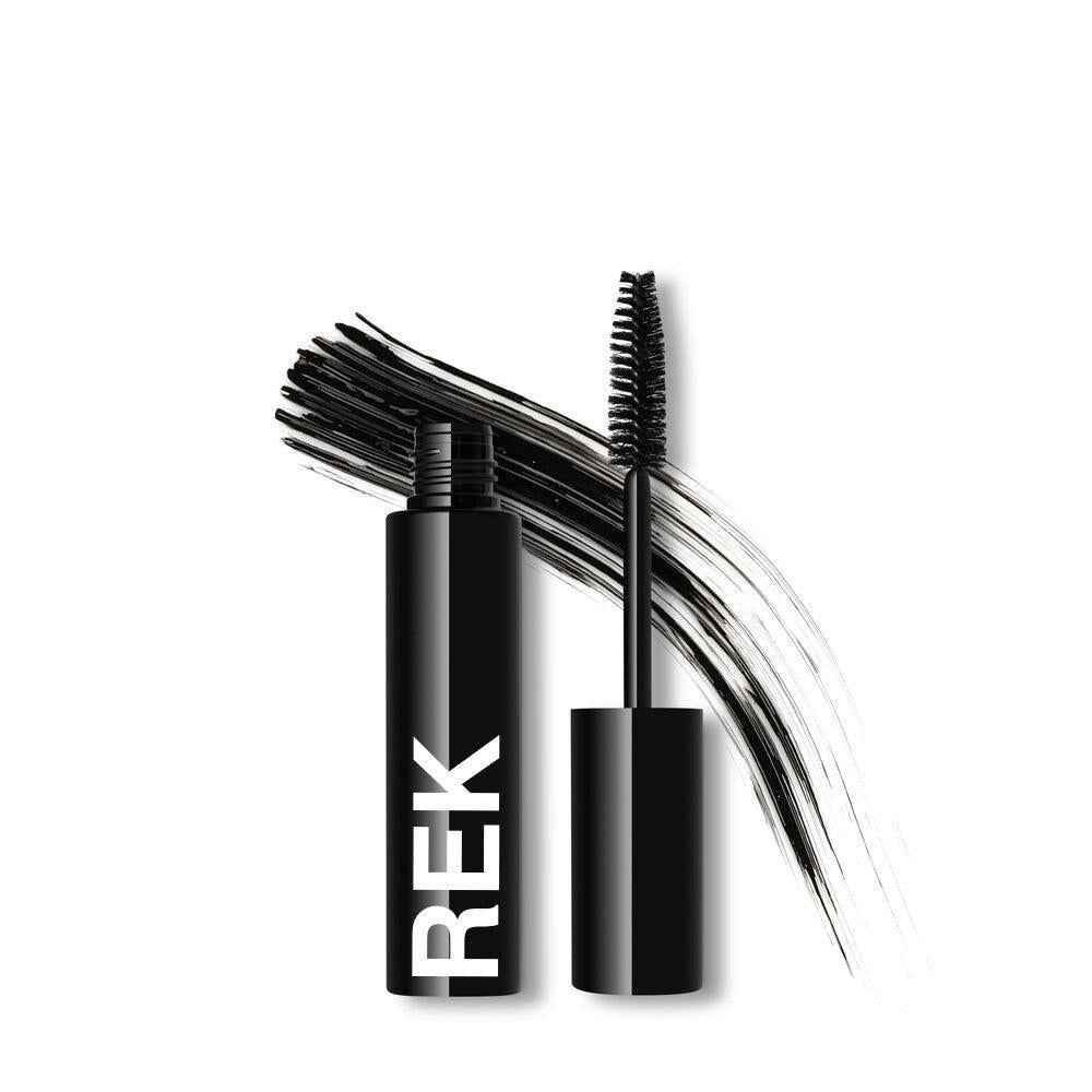 The viral Navy Sensitive Mascara that brightens your eyes without irritation