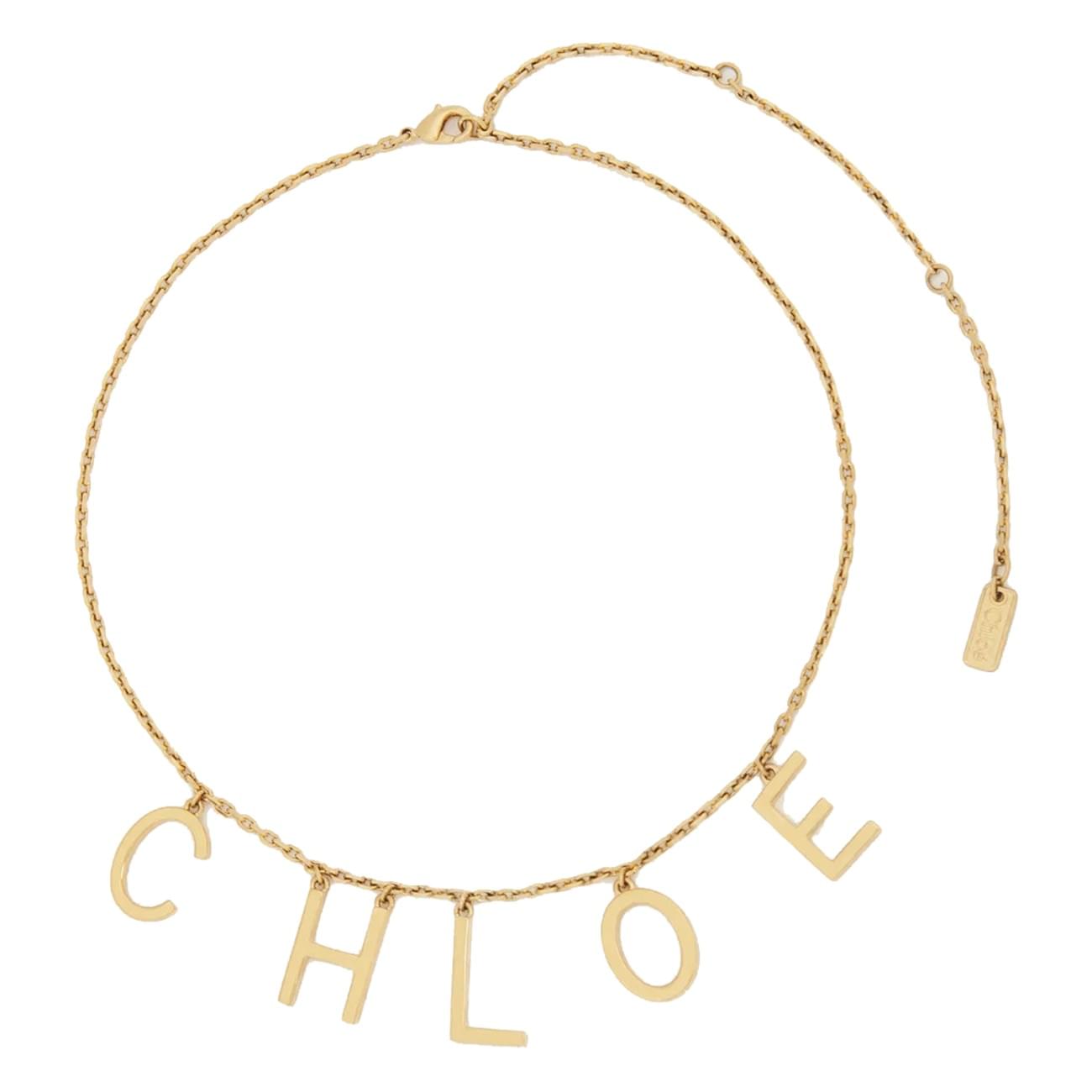 Chloe&