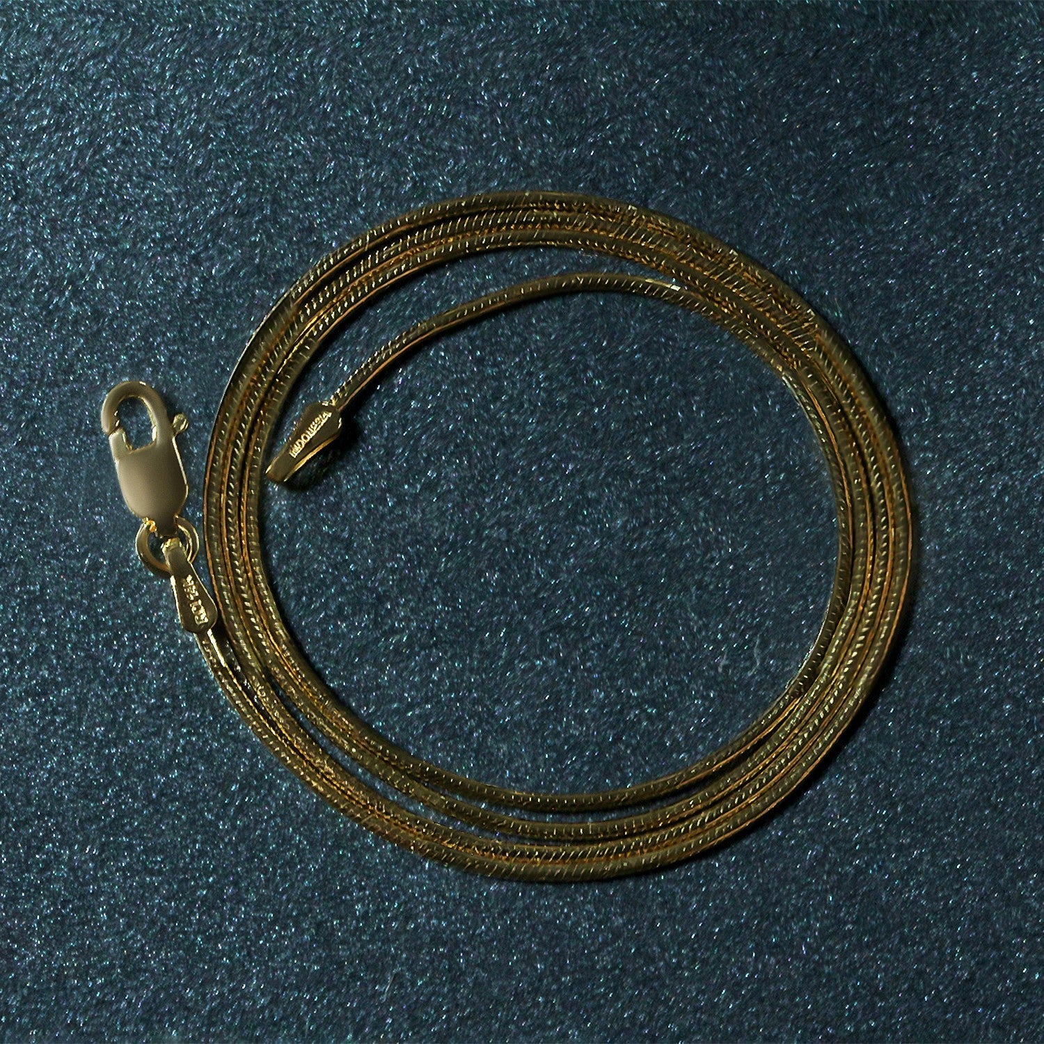 14k Yellow Gold Round Snake Chain 0.9mm by Bids.com