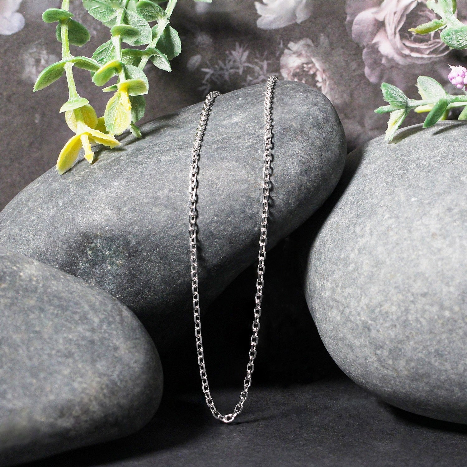 18k White Gold Diamond Cut Cable Link Chain (1.90 mm) DestGlow