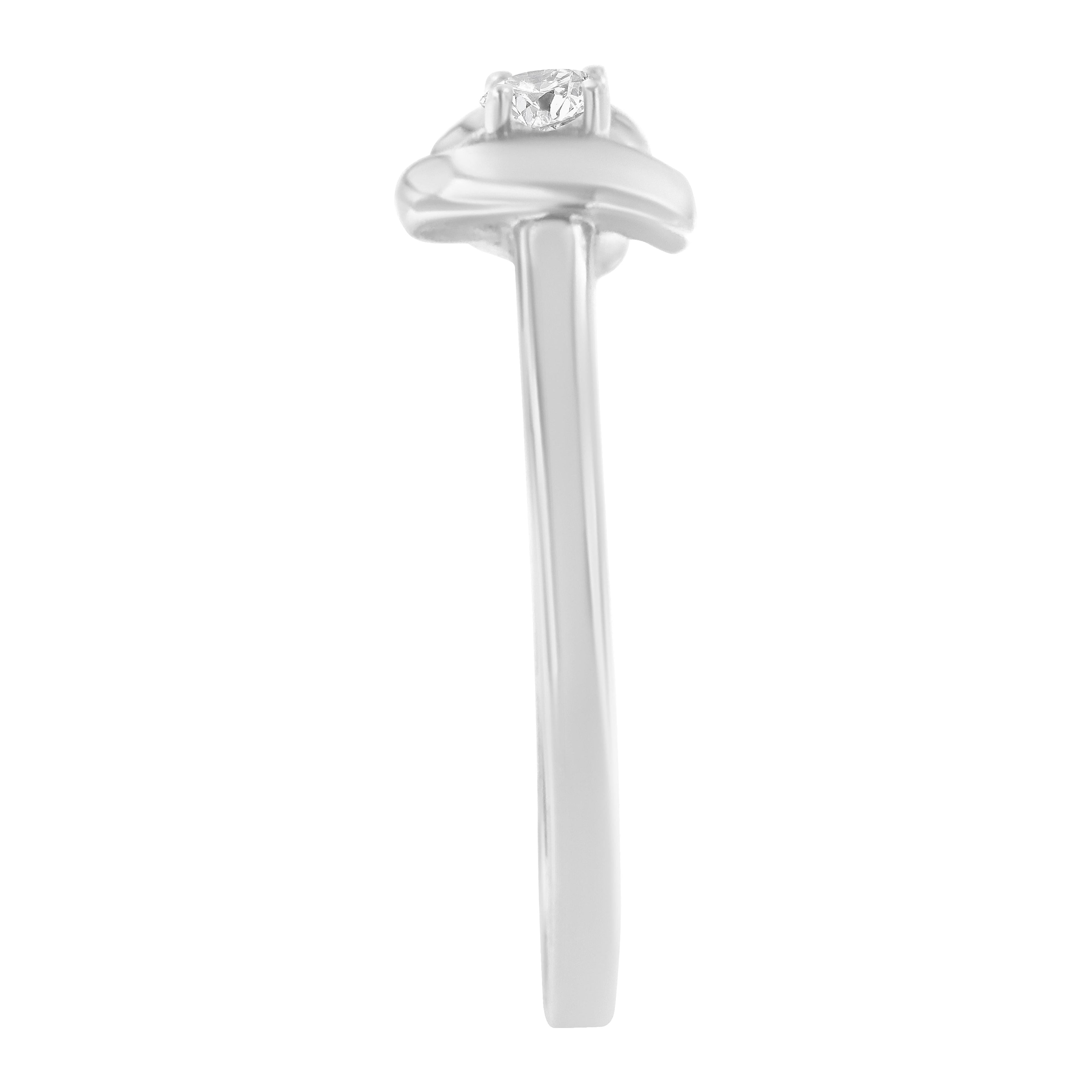 10K White Gold Diamond Promise Ring (1/10 Cttw, H-I Color, SI2-I1 Clarity) - Size 6 by Bids.com