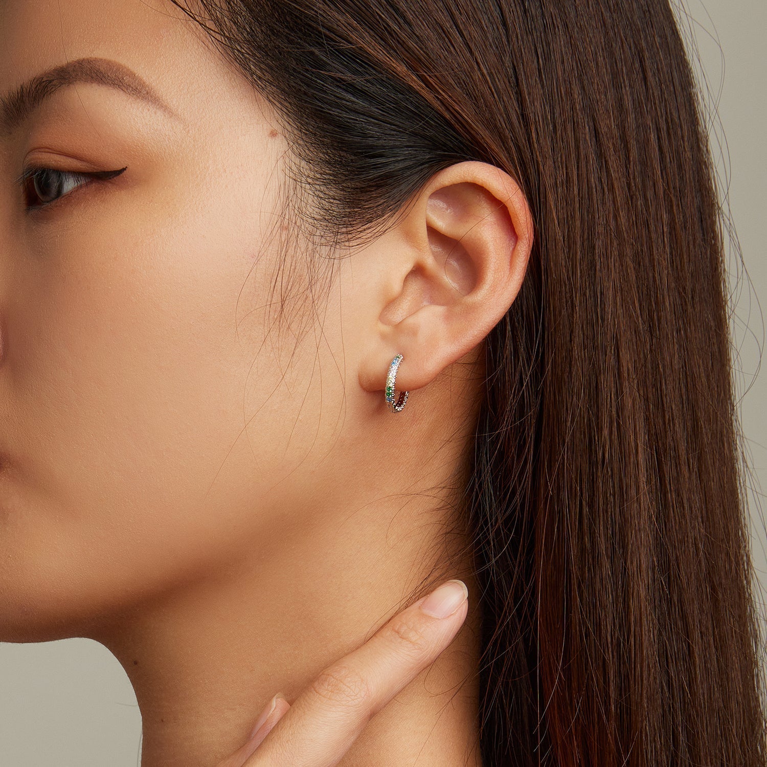 925 Sterling Silver Stud Earrings with CZ in Pavé Setting DestGlow