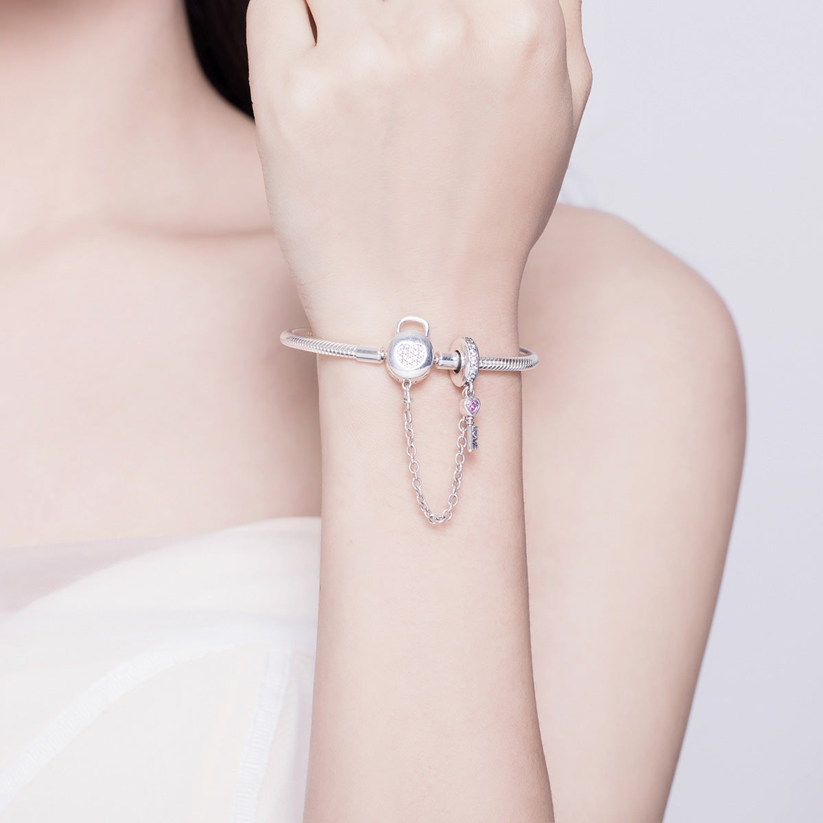 925 Sterling Silver Bracelet 17cm for Women DestGlow