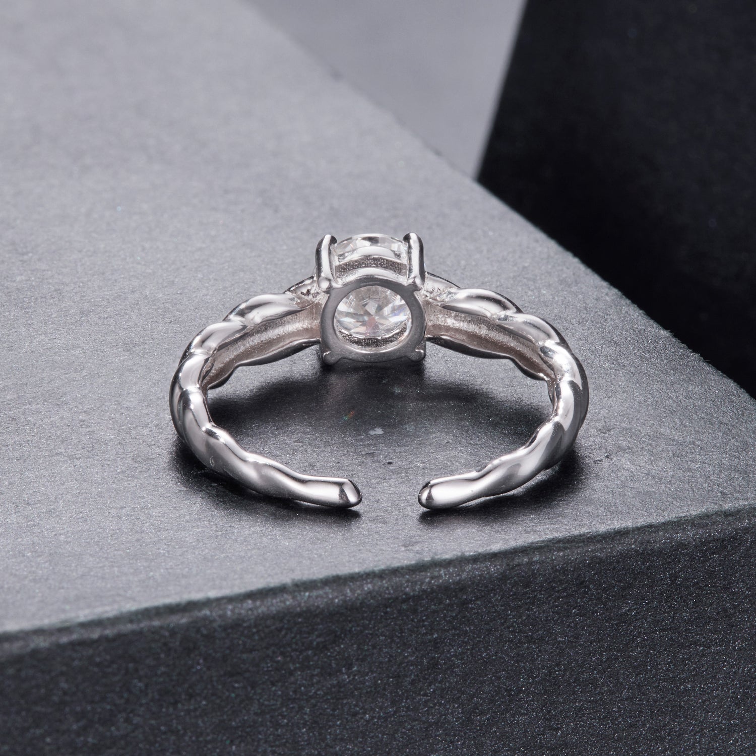 925 Sterling Silver Moissanite 0.65 Carat Ring for Women Size E DestGlow