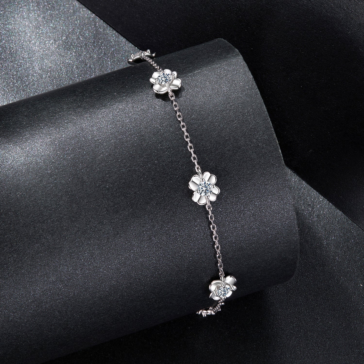 925 Sterling Silver 0.1 Carat Moissanite Bracelet for Women DestGlow