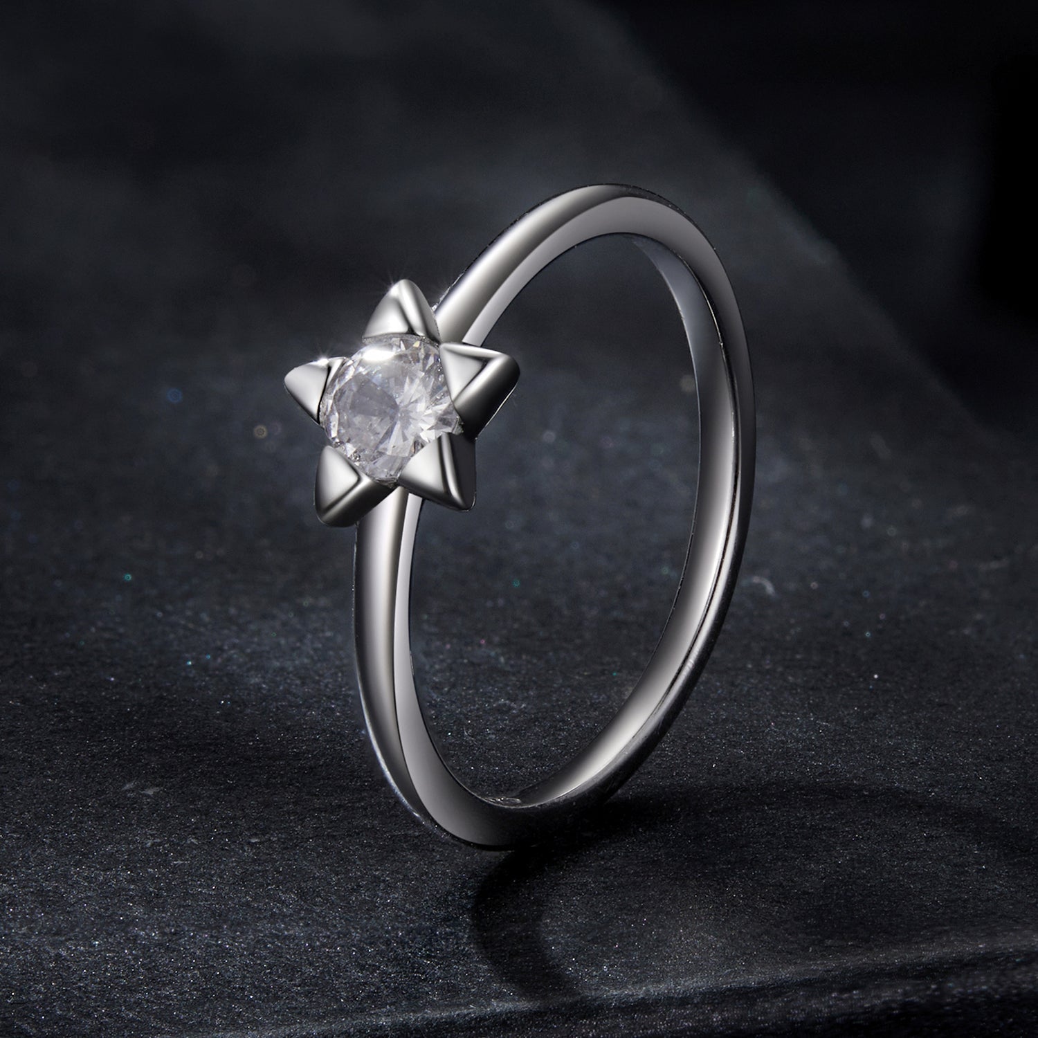 925 Sterling Silver 0.30 Carat Moissanite Ring Size 8 DestGlow