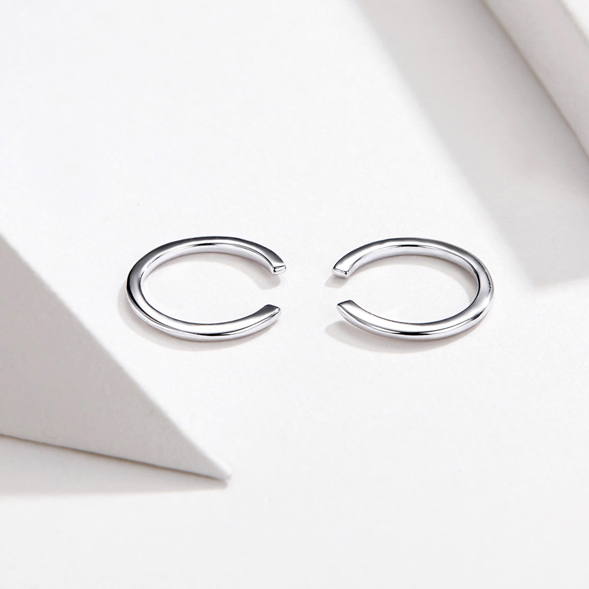 925 Sterling Silver Earrings with Platinum Plating, 1.3cm for Women DestGlow