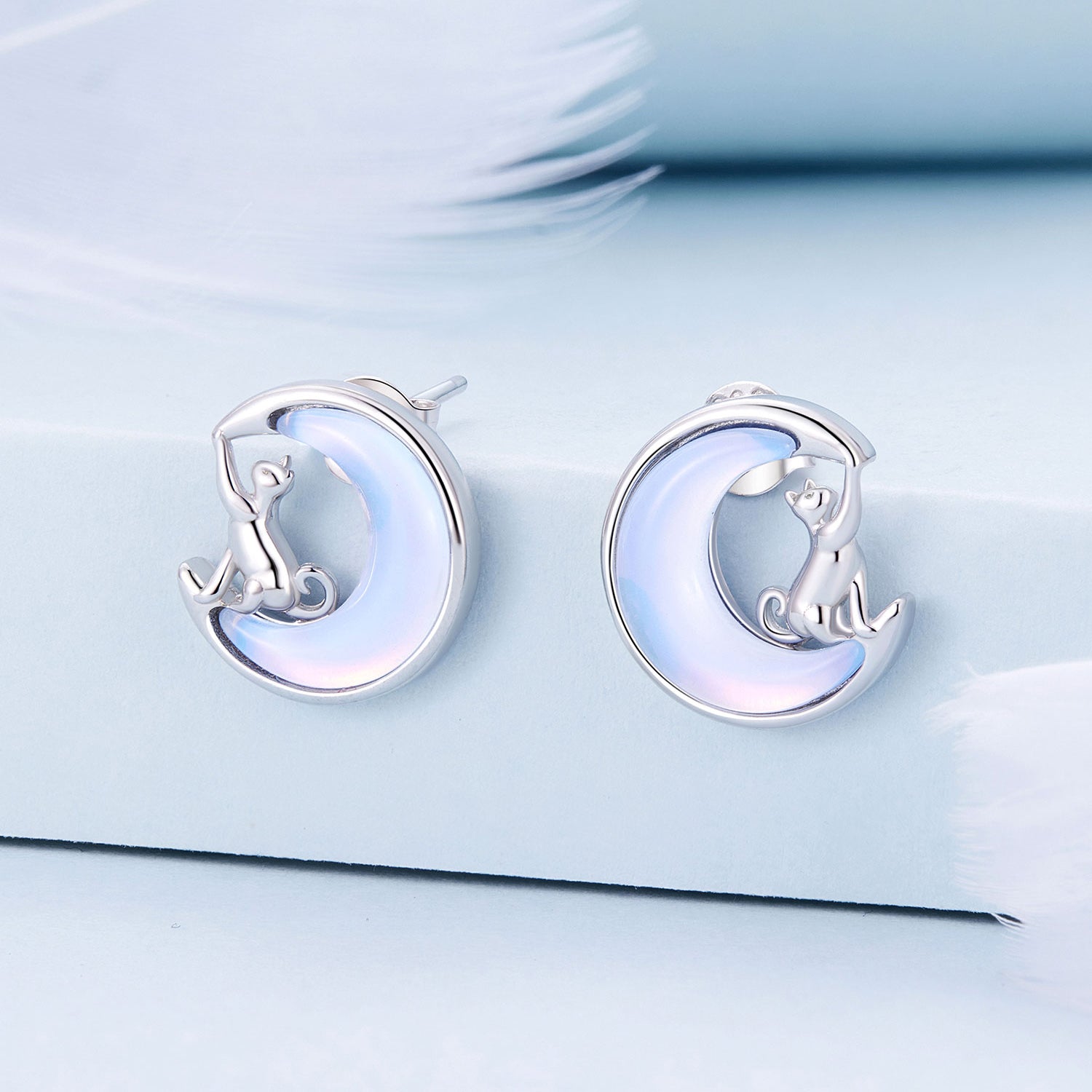 925 Sterling Silver Earrings with Transparent Glass, 13mm x 12mm for Women DestGlow
