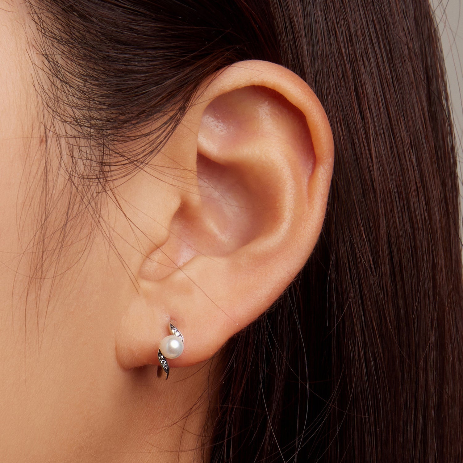 925 Sterling Silver Earrings with Quality Shell Pearl and Oxidized Silver for Women DestGlow