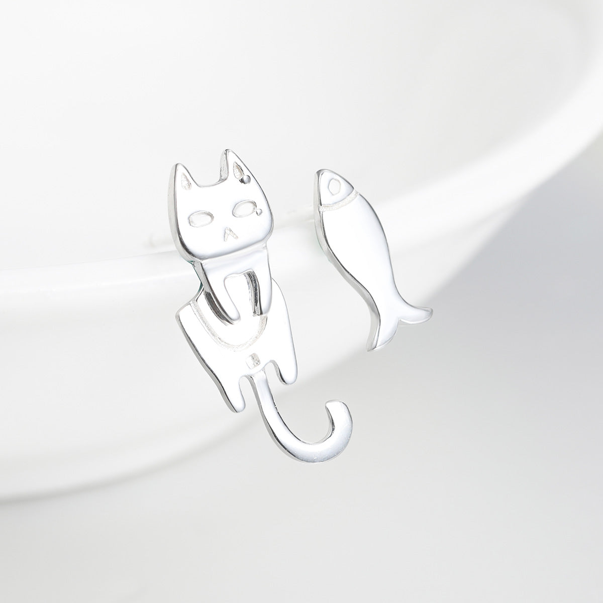 925 Sterling Silver Earrings with Platinum Plating for Women DestGlow