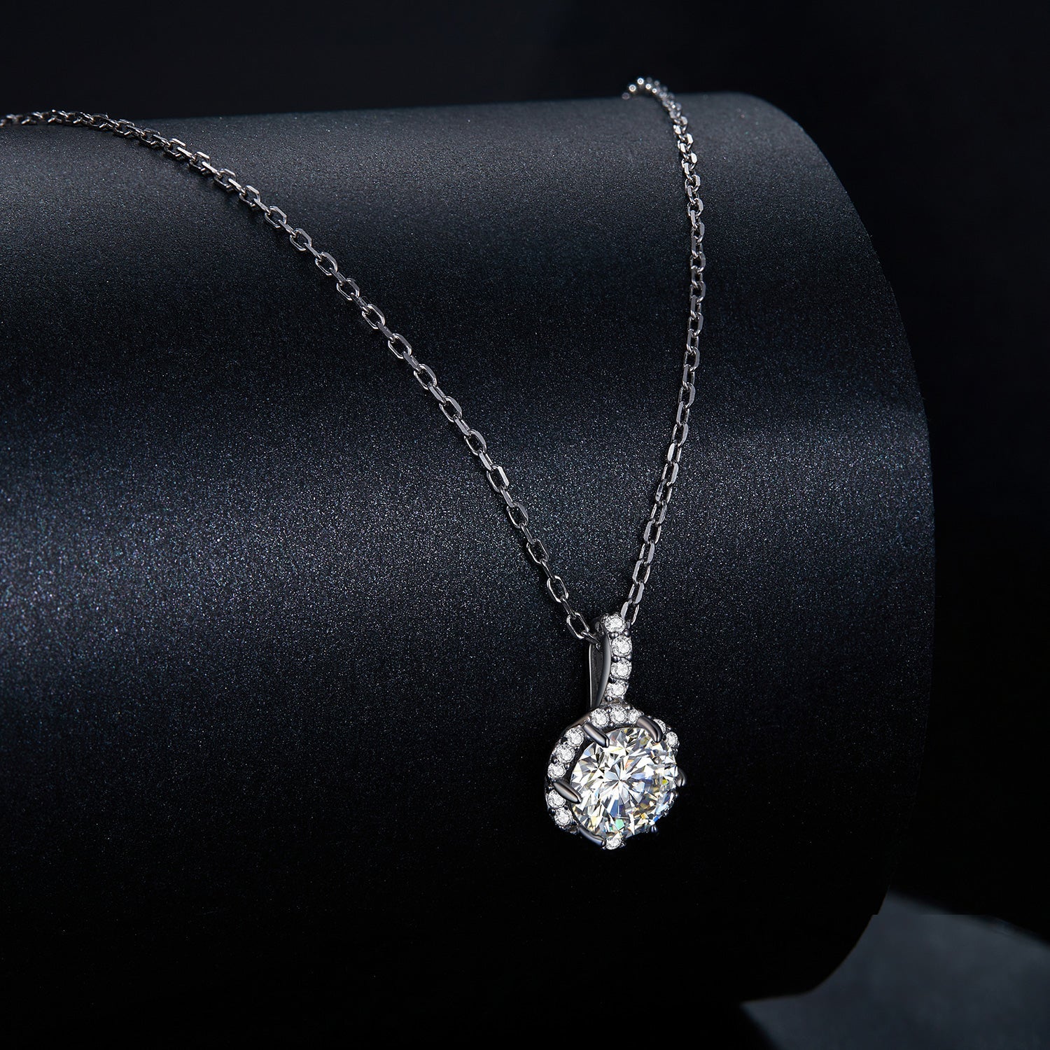 925 Sterling Silver Moissanite Pendant Necklace for Women - 45cm DestGlow