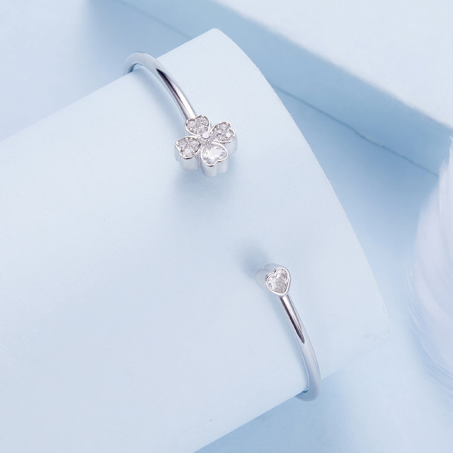 925 Sterling Silver Bracelet with Pavé Setting CZ, Inner Diameter 550mm, 2.0mm Wide, Unisex DestGlow