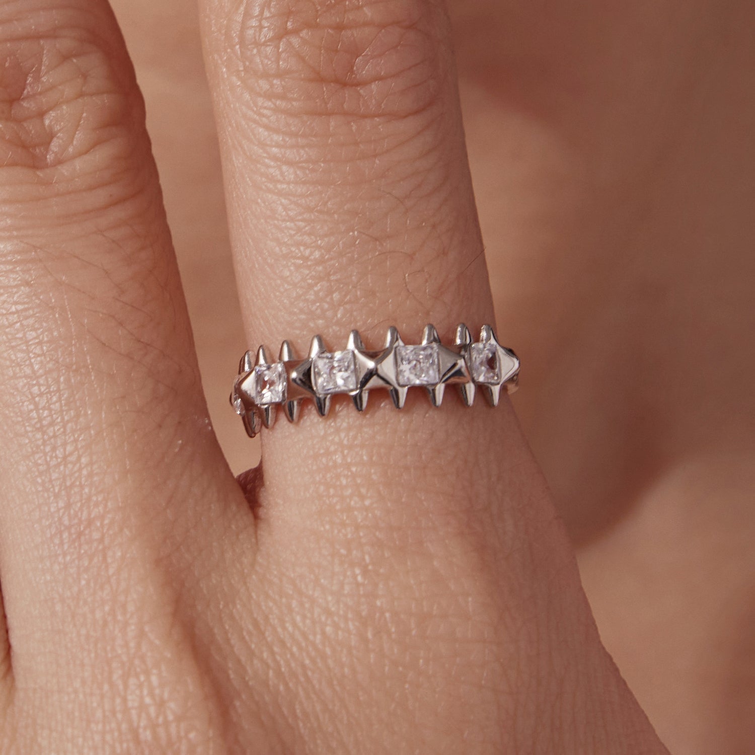 925 Sterling Silver 0.24cm White Gold Plated Ring with CZ for Women Size 6 DestGlow
