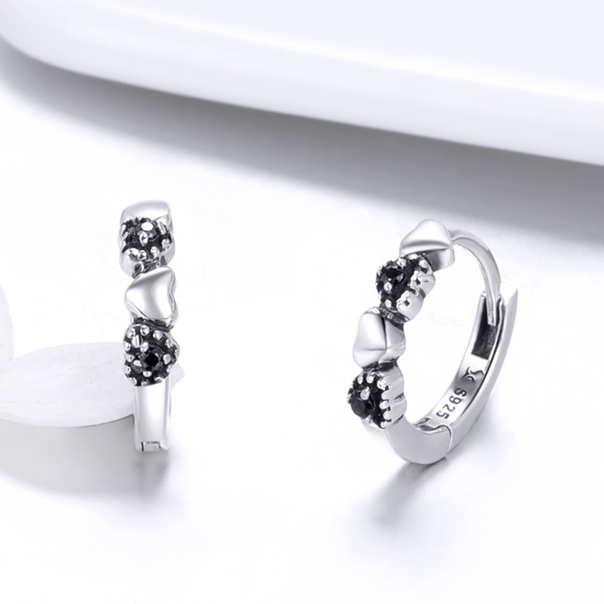 925 Sterling Silver Earrings with Pavé Setting CZ, 1.1*0.3cm DestGlow