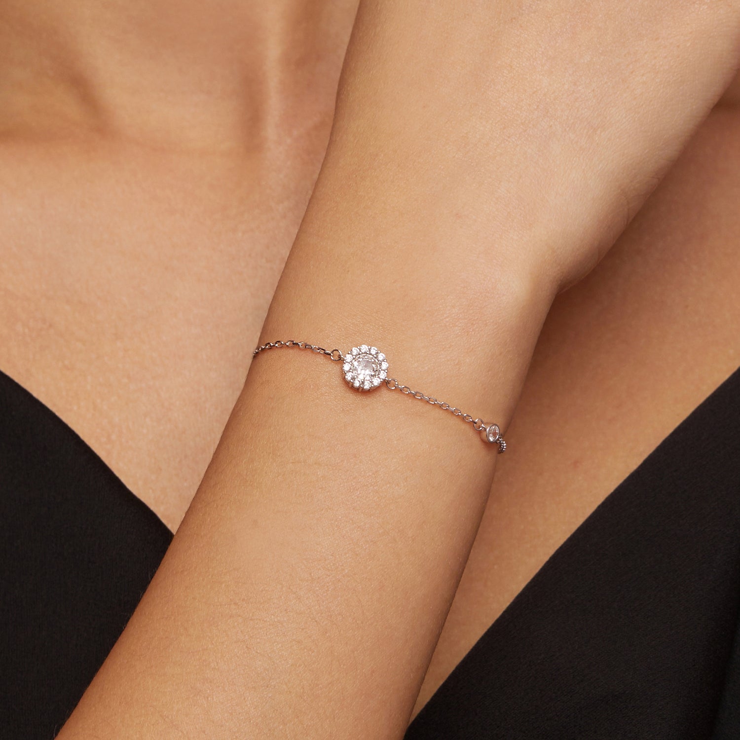 925 Sterling Silver Moissanite 0.5ct Bracelet with Pavé Setting for Women DestGlow