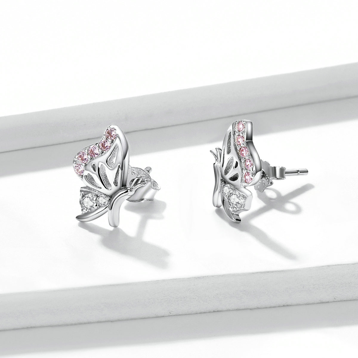 925 Sterling Silver Earrings with CZ in Pavé Setting DestGlow