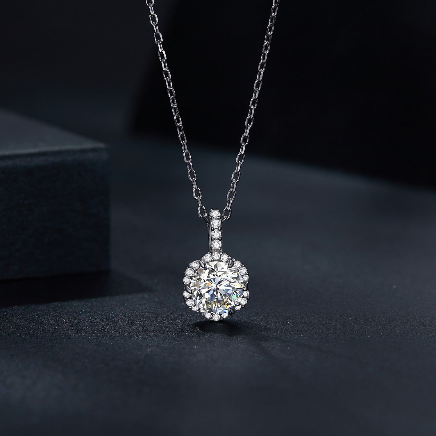 925 Sterling Silver Moissanite Pendant Necklace for Women - 45cm DestGlow